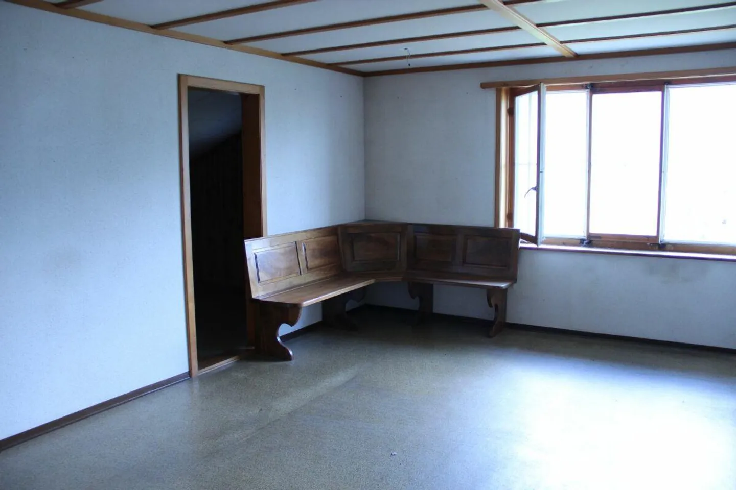 Charmante Altbauwohnung mit Balkon - Foto 6 von 9