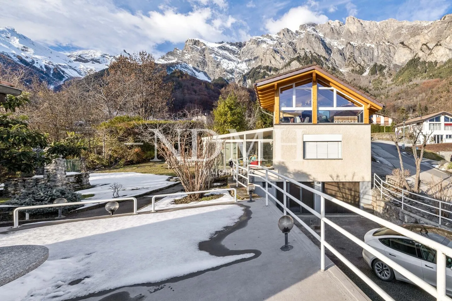 Large villa with two independent apartments - Photo 11 of 11