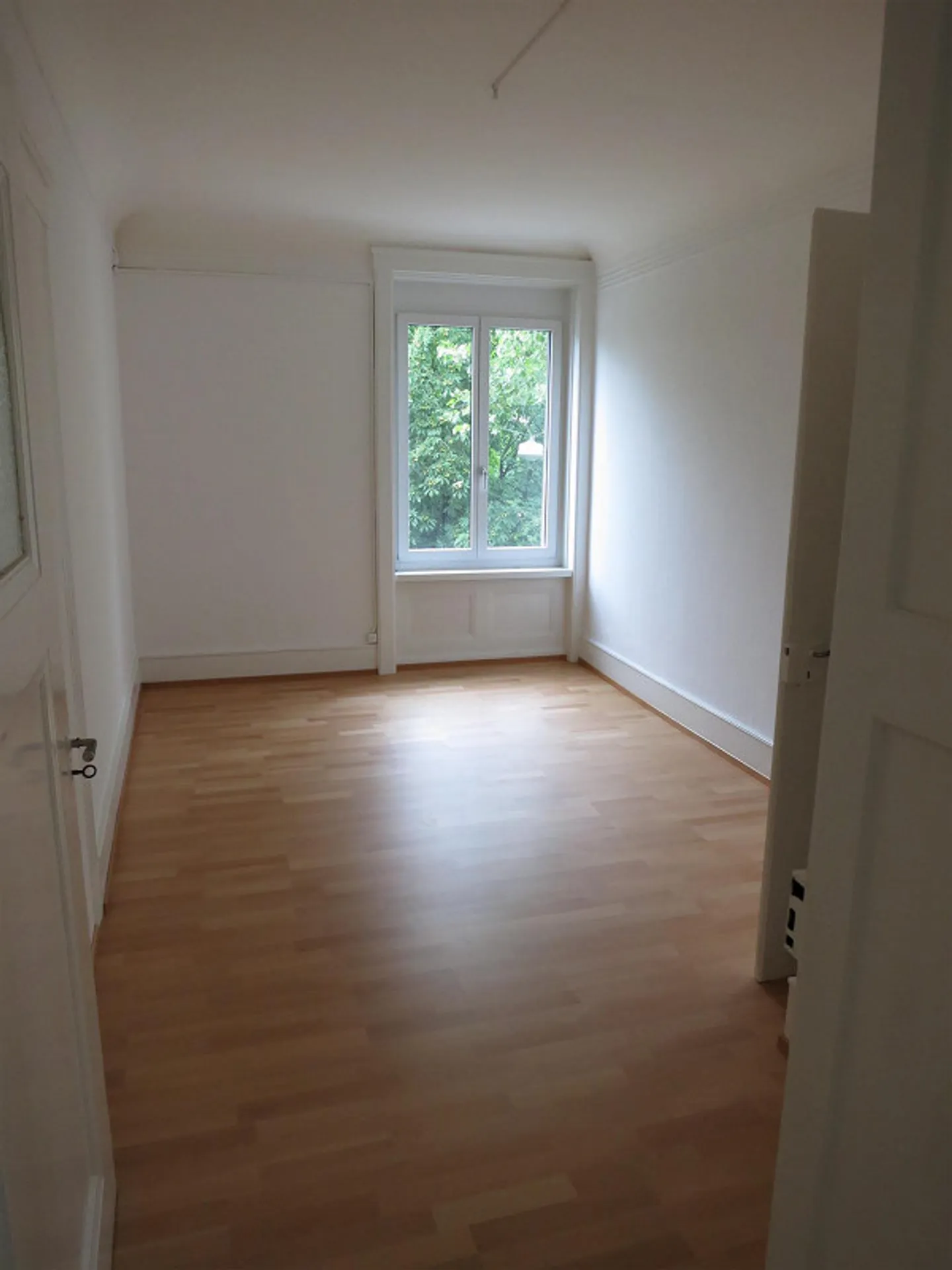 Appartamento Art Nouveau luminoso di 5 1/2 stanze in una posizione centrale - Foto 9 di 18