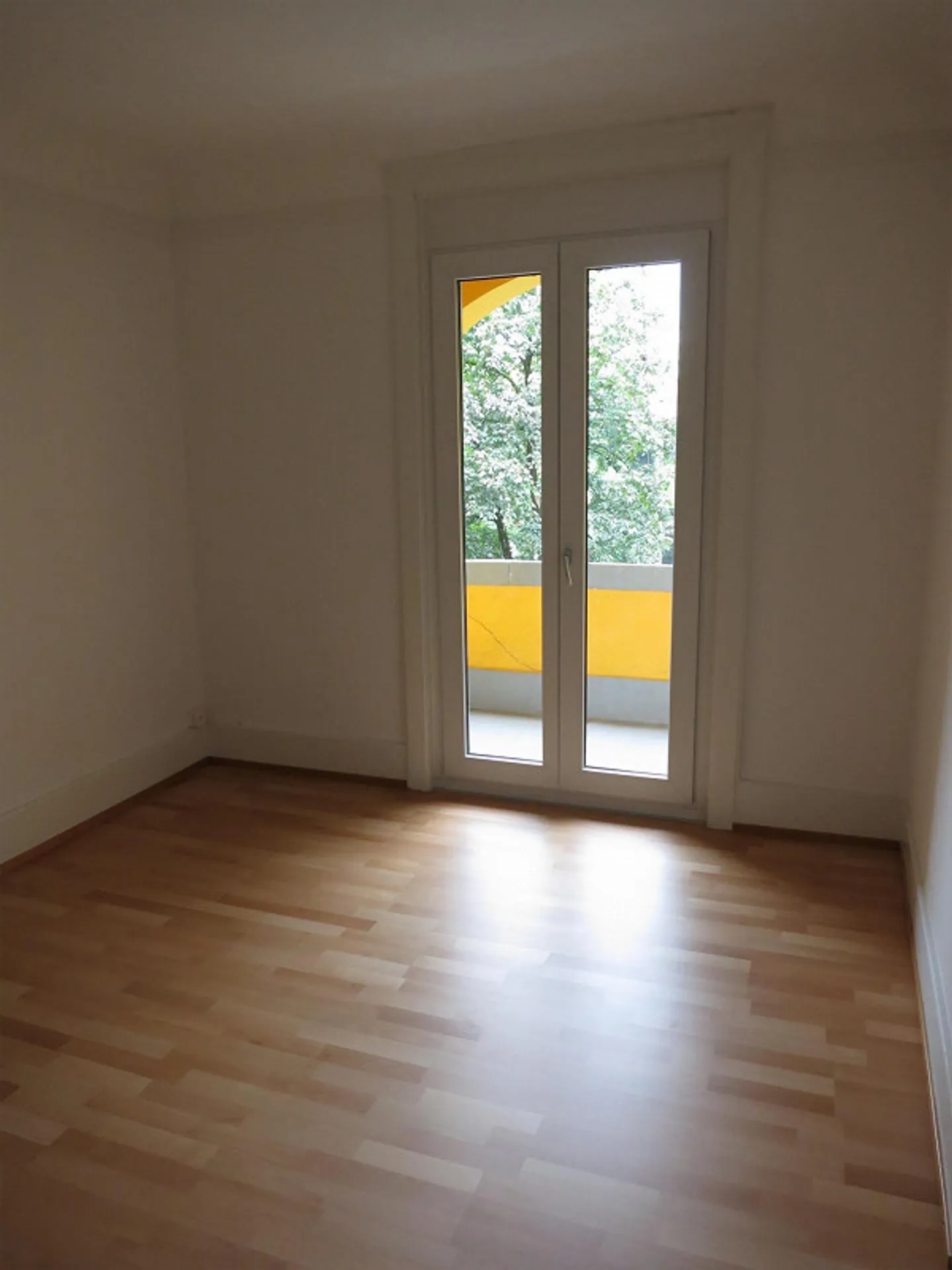 Appartamento Art Nouveau luminoso di 5 1/2 stanze in una posizione centrale - Foto 10 di 18