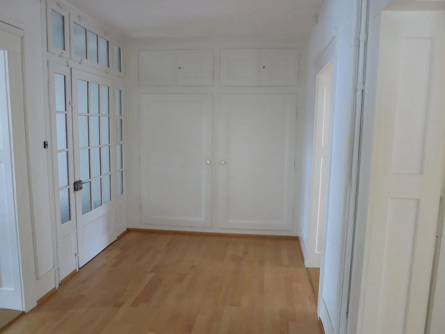 Appartamento Art Nouveau luminoso di 5 1/2 stanze in una posizione centrale - Foto 12 di 18