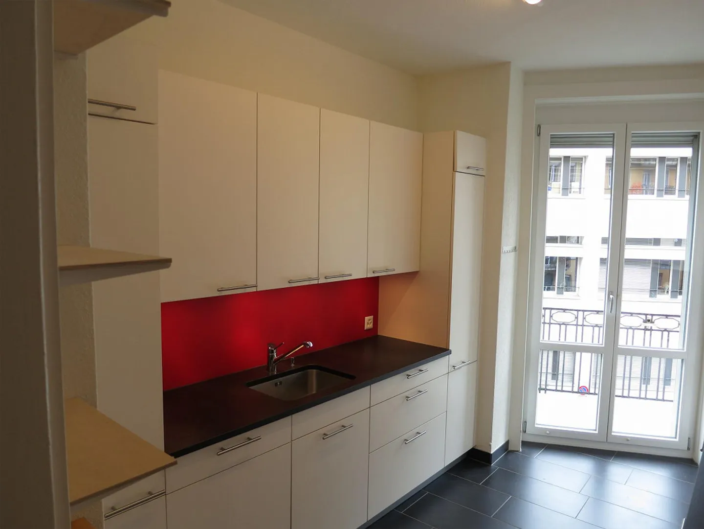 Appartamento Art Nouveau luminoso di 5 1/2 stanze in una posizione centrale - Foto 13 di 18