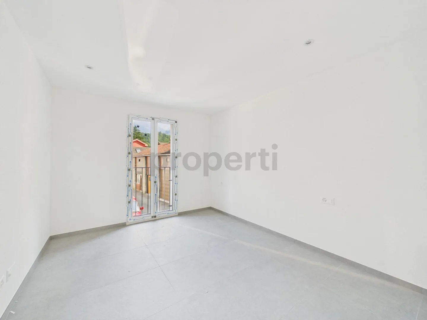 Modern 3.5-room apartment with cellar, Biasca - Photo 8 of 16