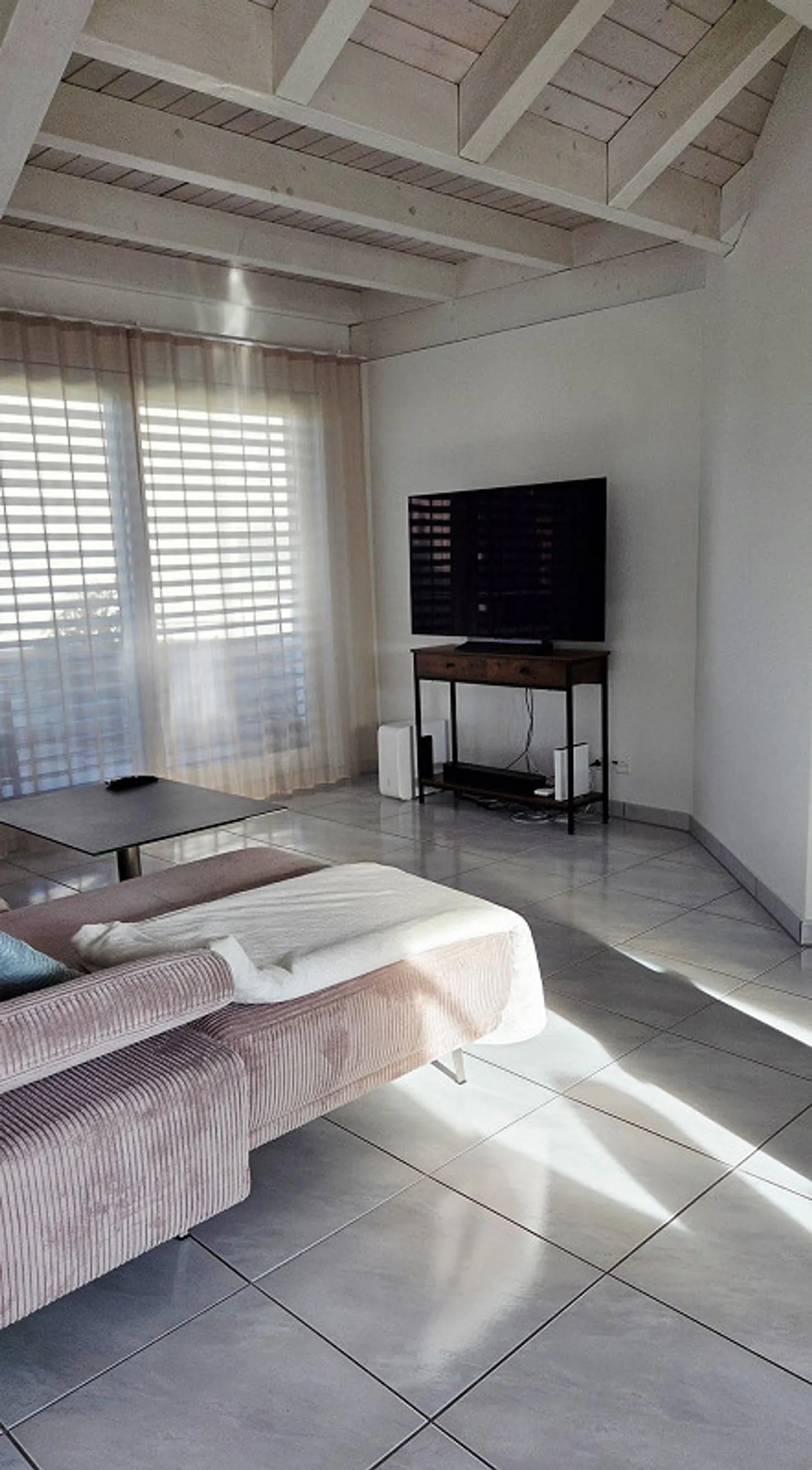 4.5-Room Penthouse Apartment with Spacious Terrace - Photo 6 of 24
