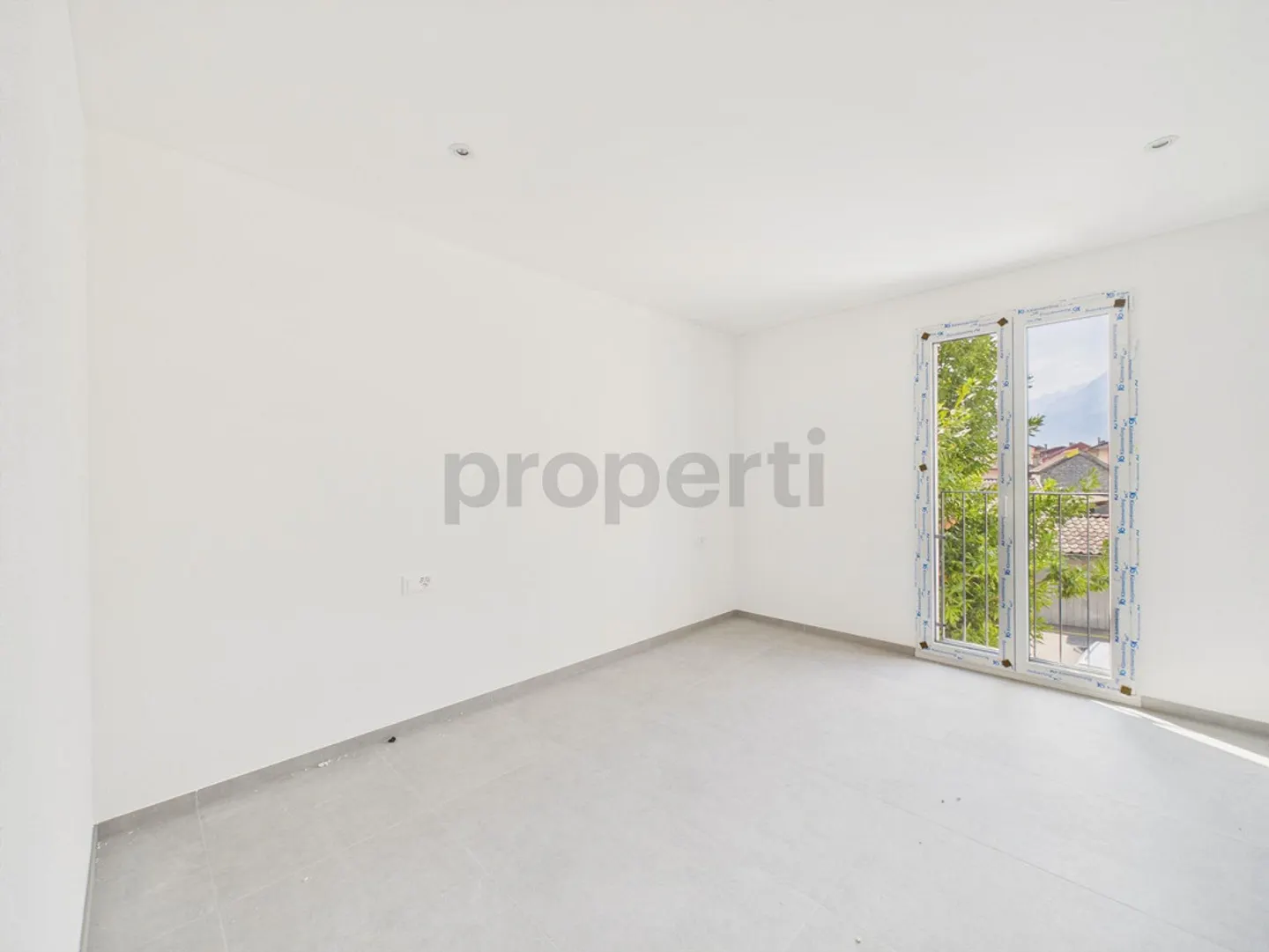 Modern 3.5-room apartment with cellar, Biasca - Photo 11 of 16