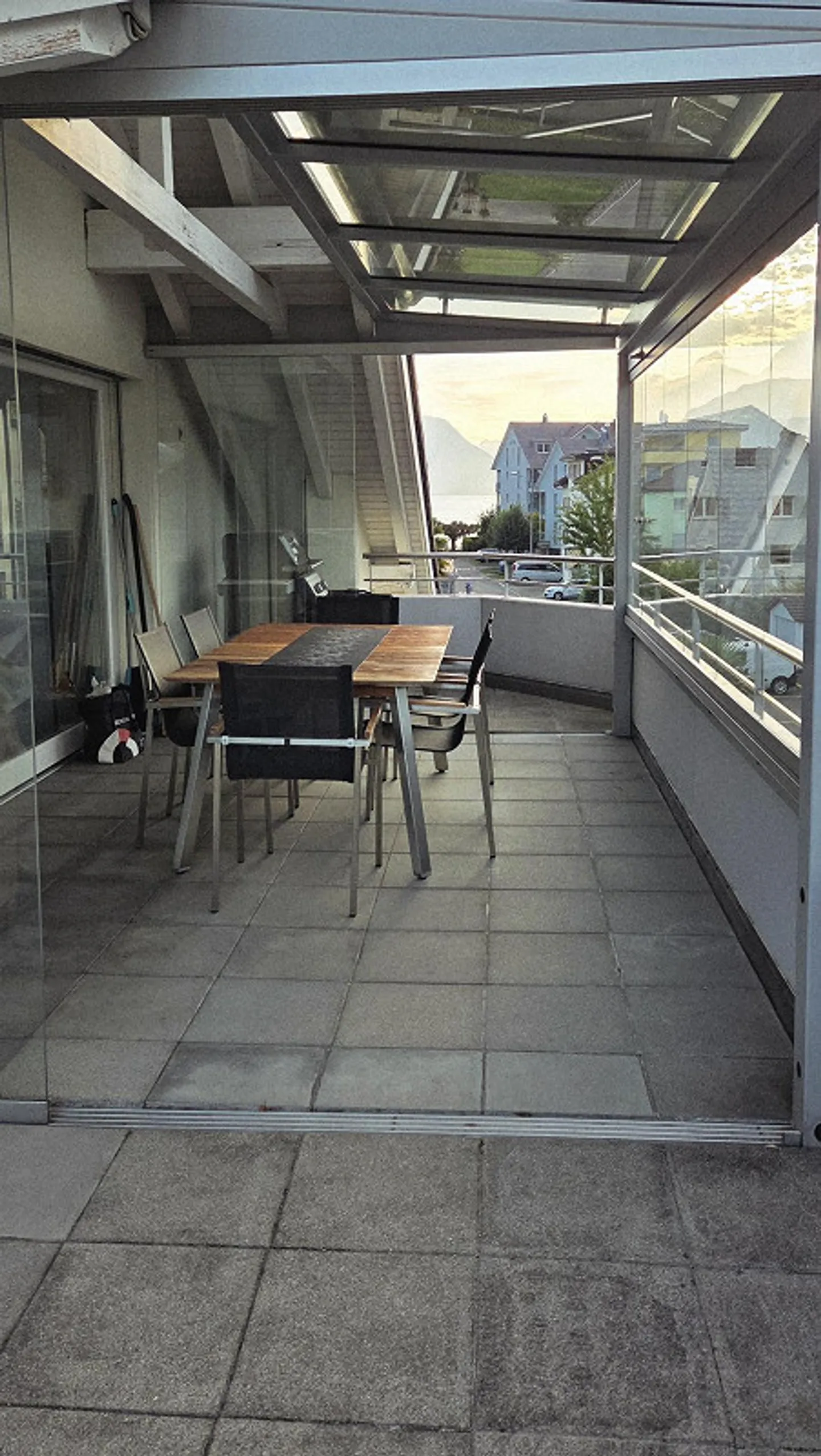 4.5-Room Penthouse Apartment with Spacious Terrace - Photo 7 of 24