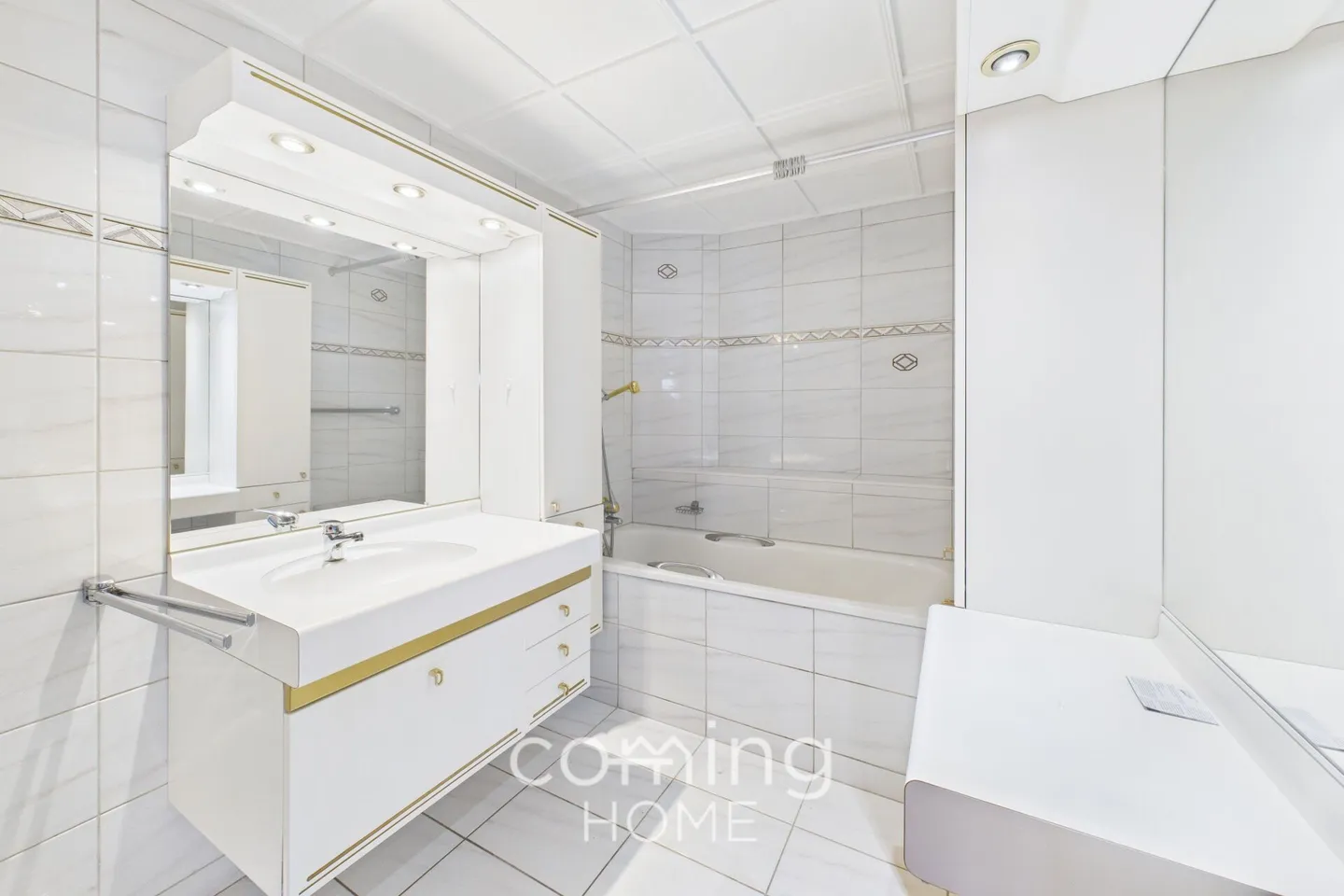 Charmante Wohnung mit Bergsicht - Foto 6 von 12