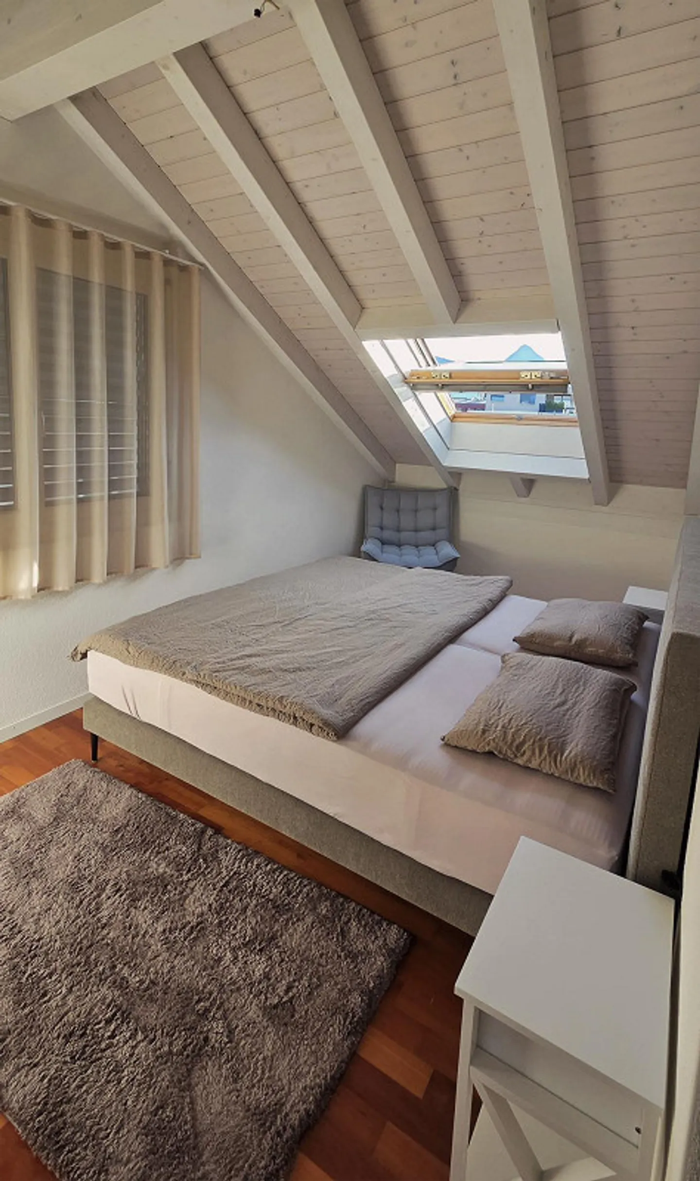 4.5-Room Penthouse Apartment with Spacious Terrace - Photo 13 of 24