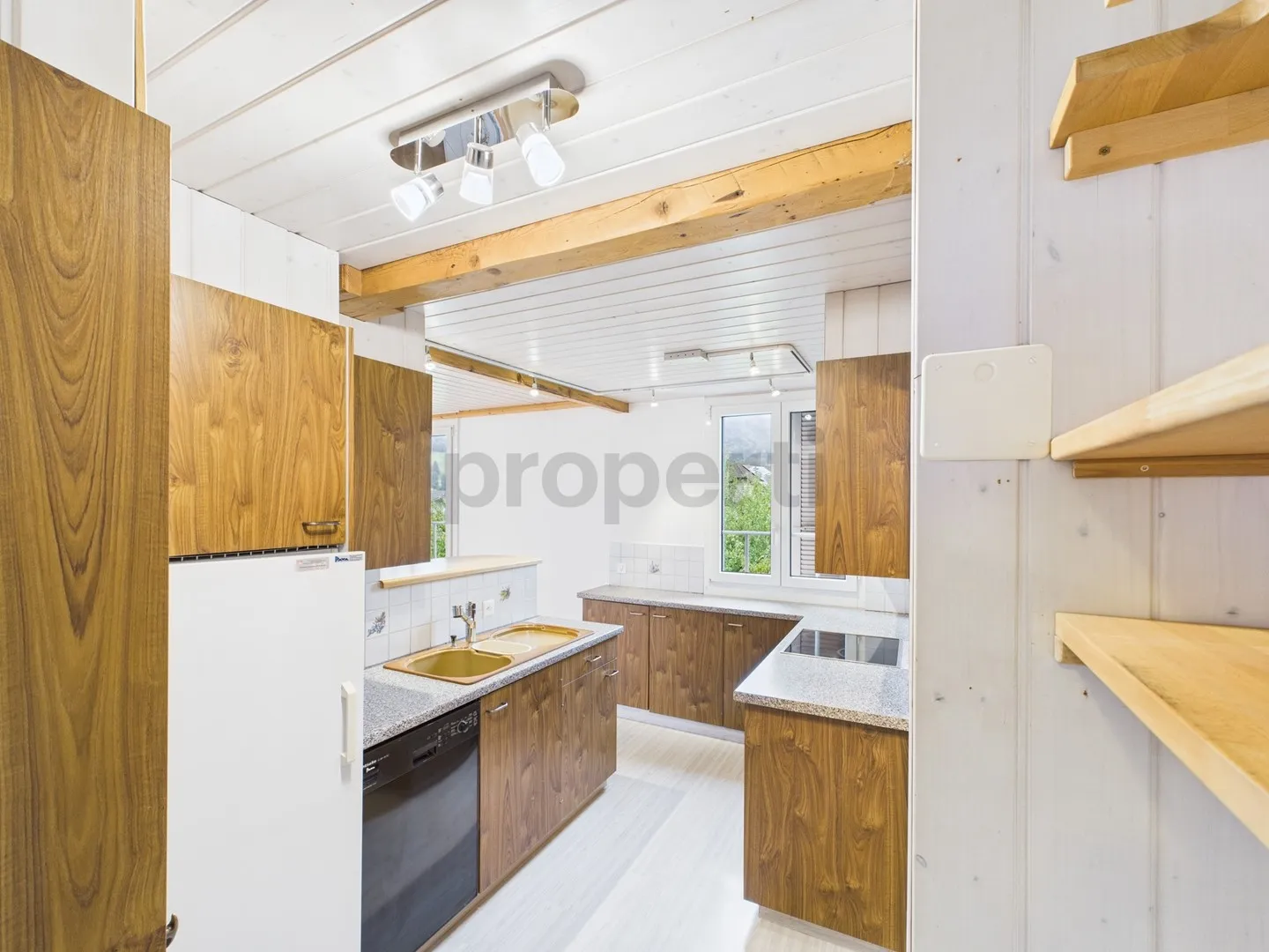 Apartment for rent - Photo 2 of 11
