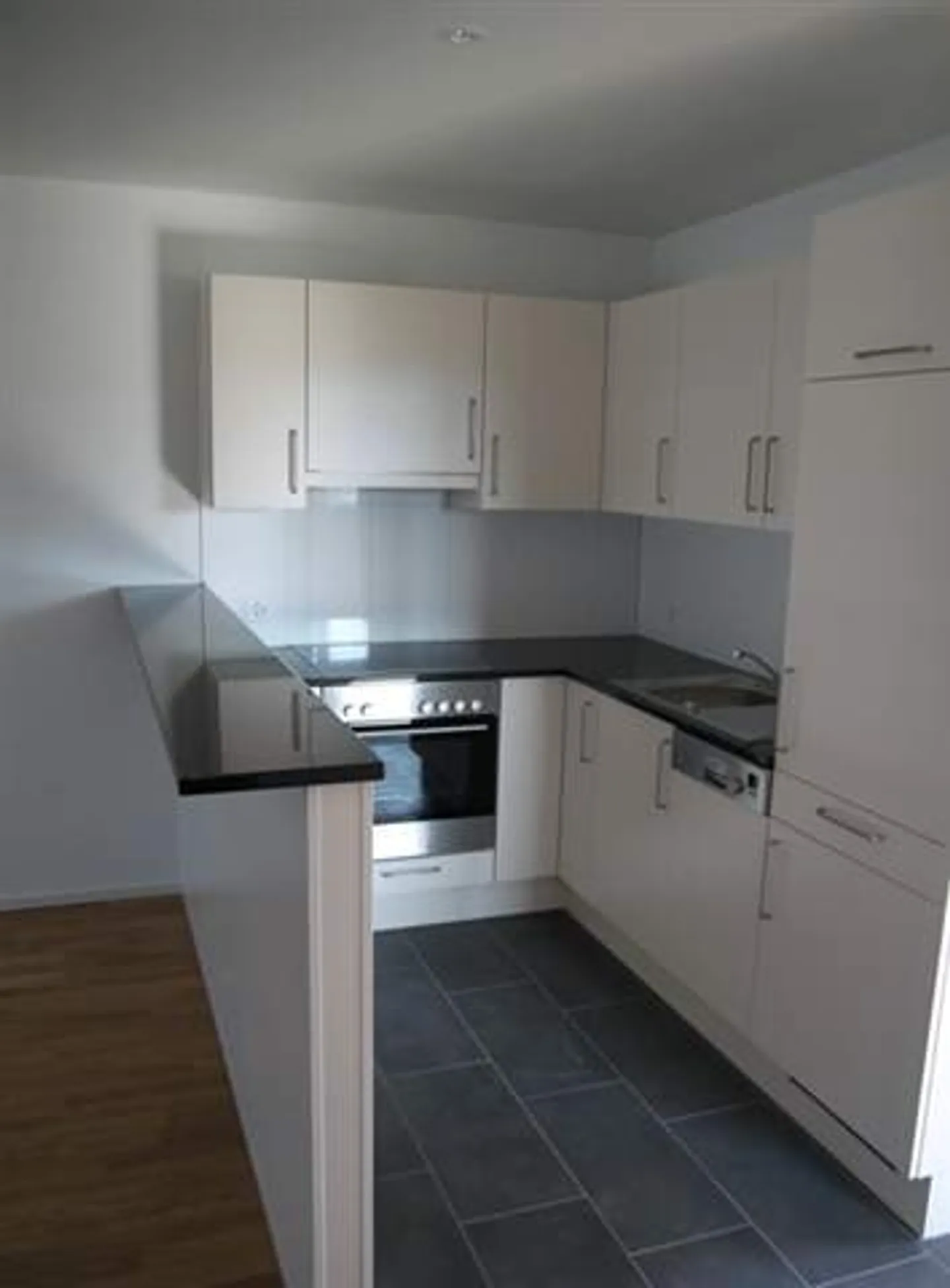 Appartamento di 3.5 locali CE con ged. Patio (appartamento d'angolo) (1) - Foto 4 di 6