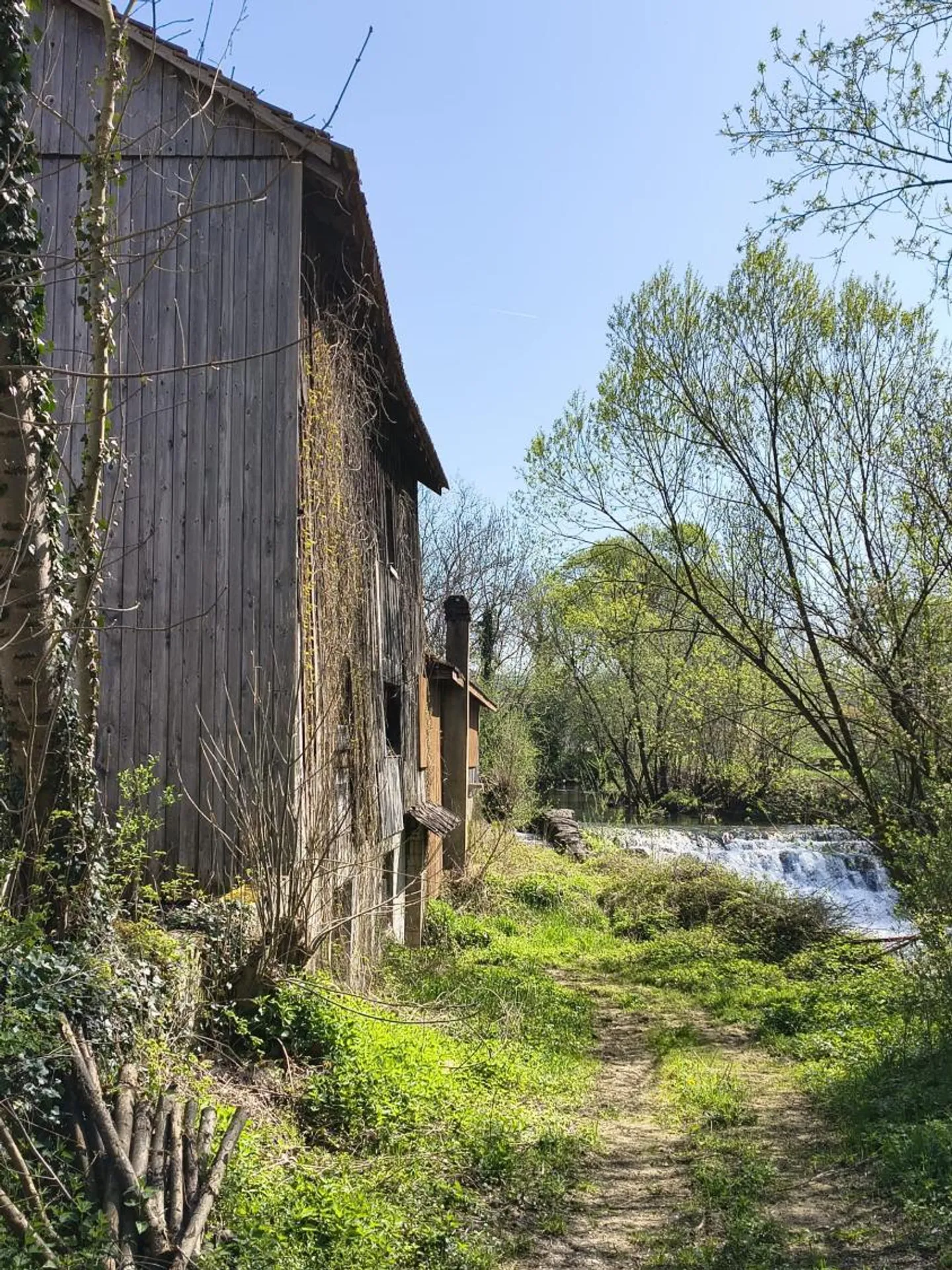 Deposit - Photo 2 of 5