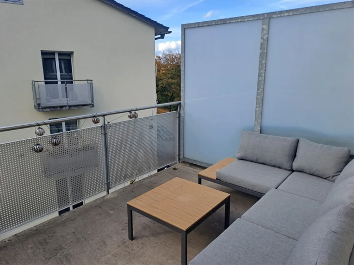 FOR A SINGLE PERSON IN ZURICH - DISTRICT 12 SCHWAMENDINGEN, FURNISHED, TEMPORARY - Photo 6 of 9