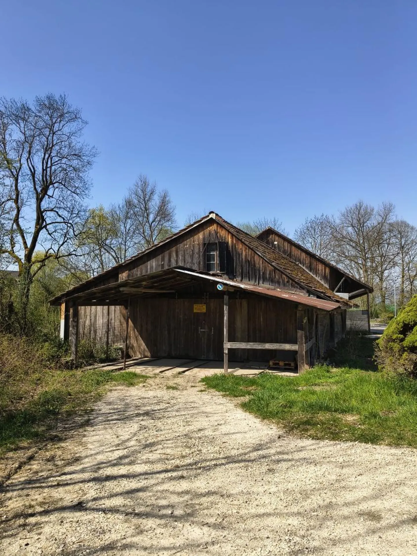 Deposit - Photo 1 of 5