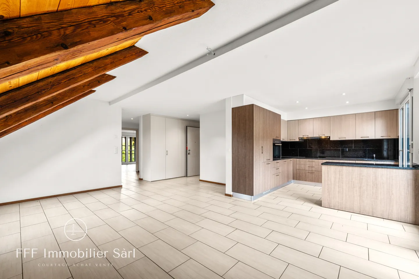 Charming Apartment with Castle View - Photo 7 of 16