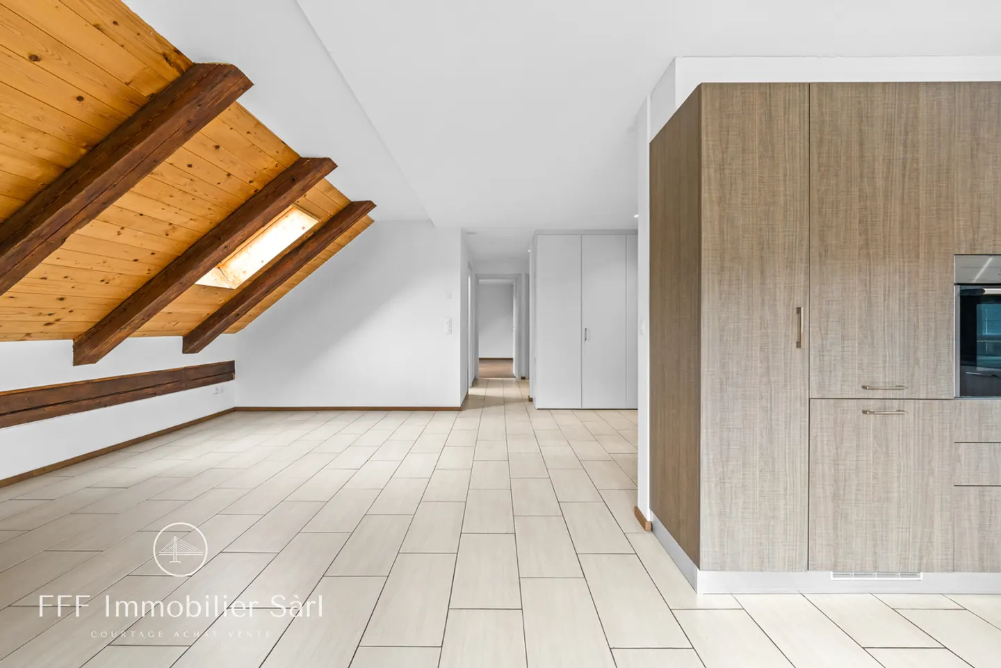 Charming Apartment with Castle View - Photo 9 of 16