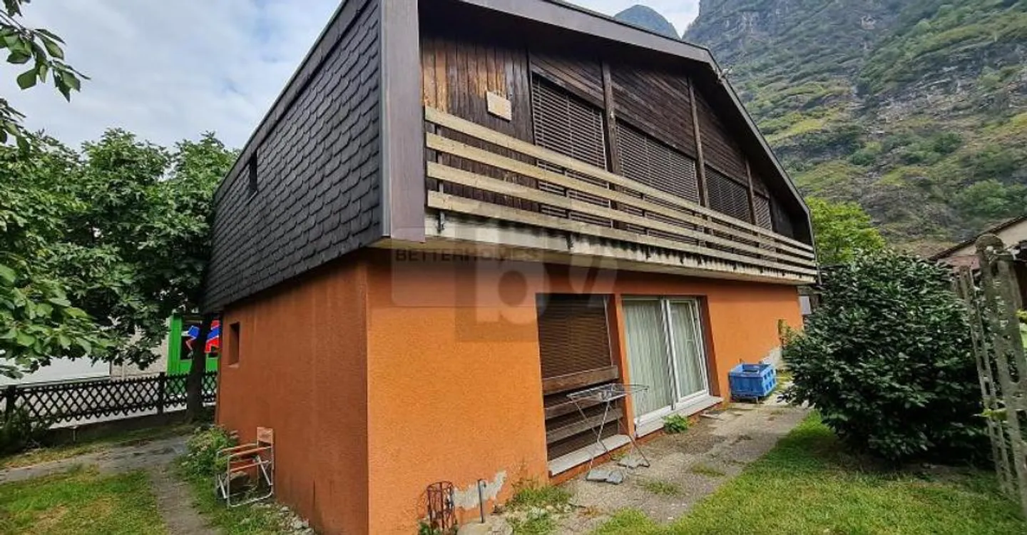 SOLEGGIATO CON BELLA VISTA LIBERA - Foto 1 di 6