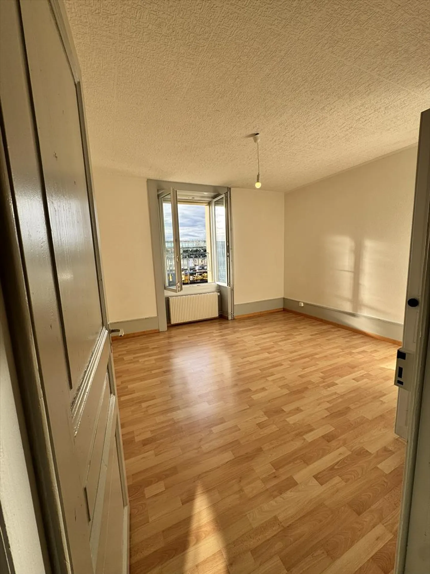 4-Zimmer-Wohnung im Erdgeschoss - Foto 3 von 7