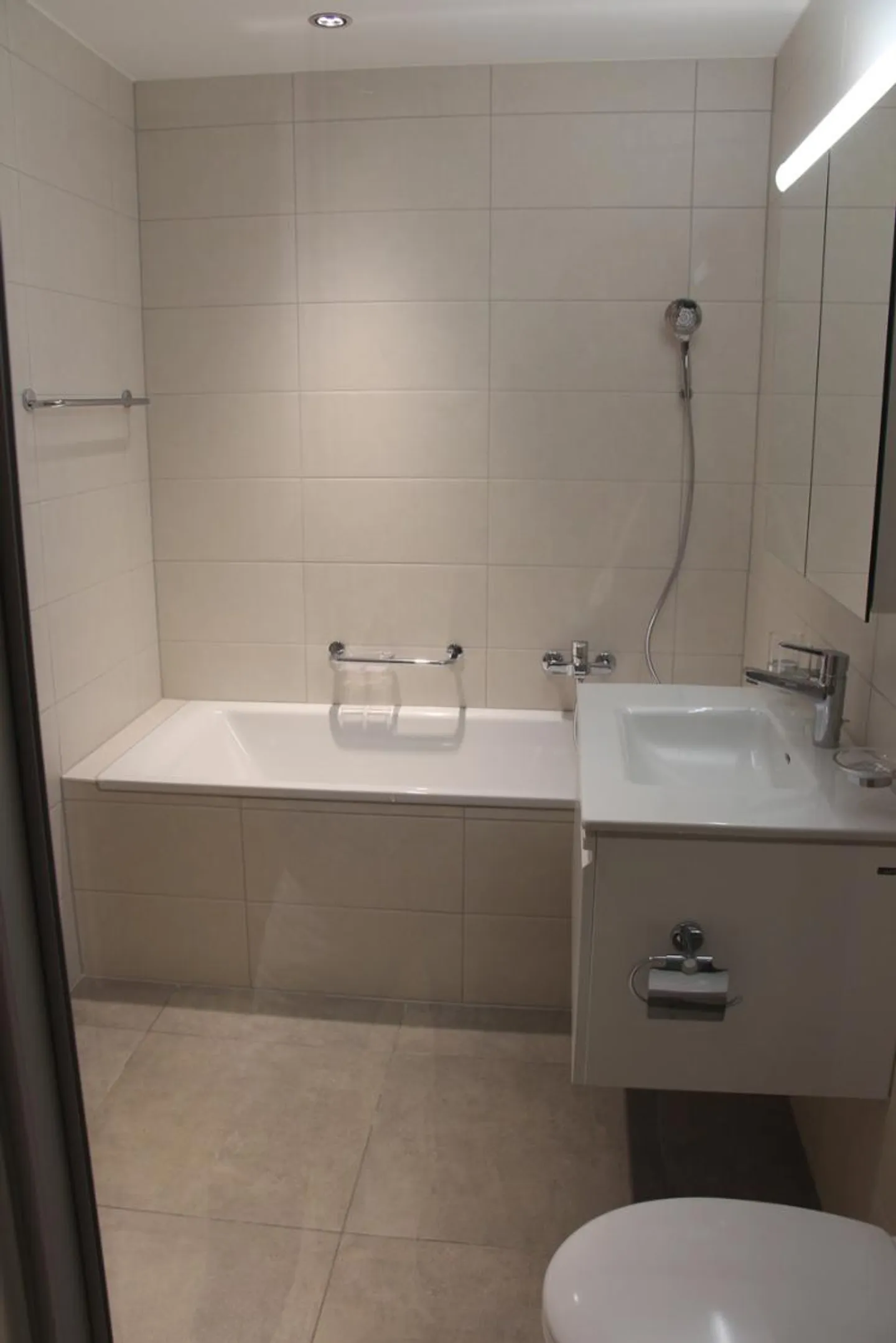 Charmantes Apartment in Ruhigem Dorf - Foto 4 von 8