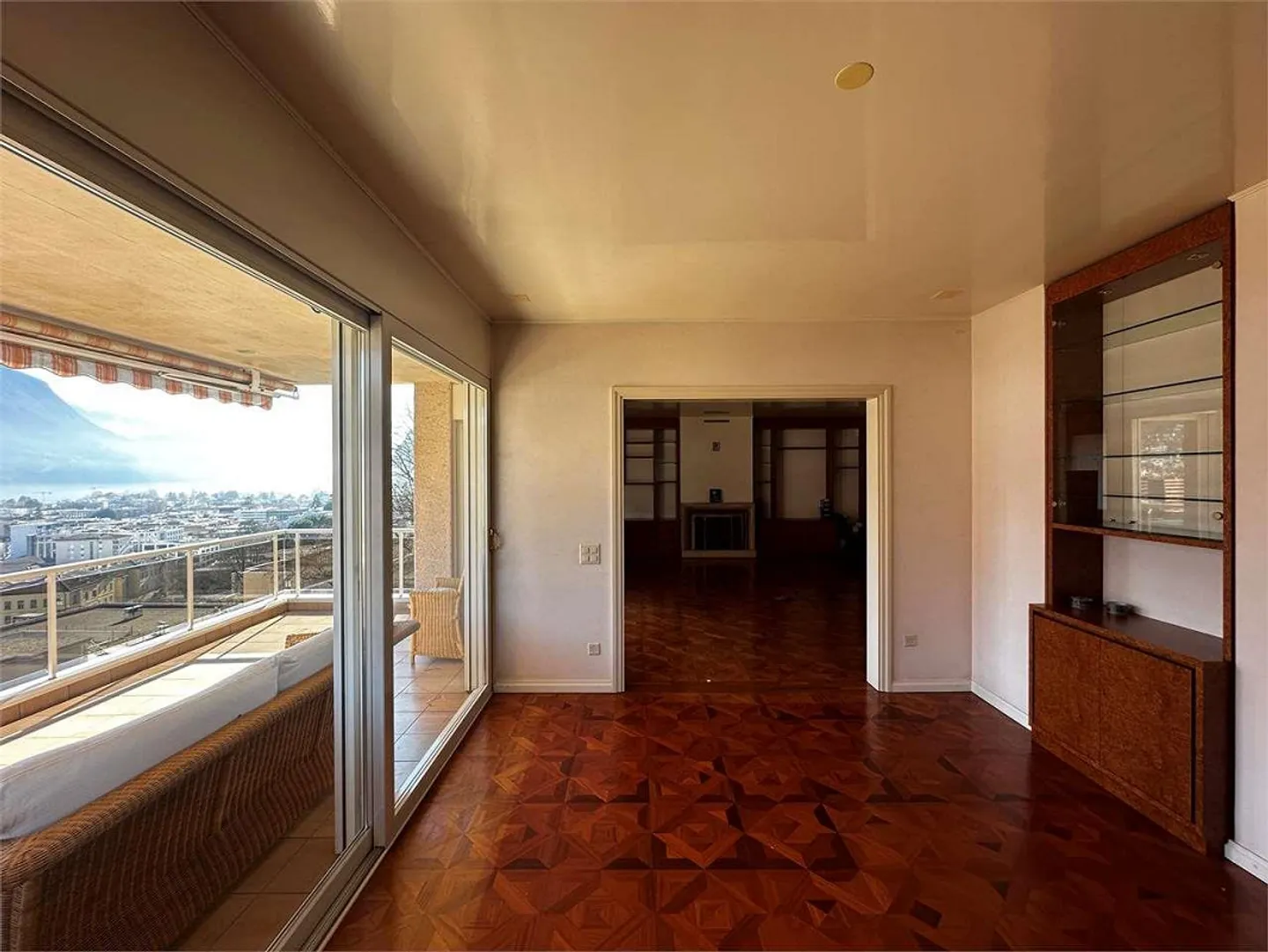 Réf. 2645 Résidence Élégante de 400 m² avec Vue sur le Lac à Lugano - Photo 4 sur 13