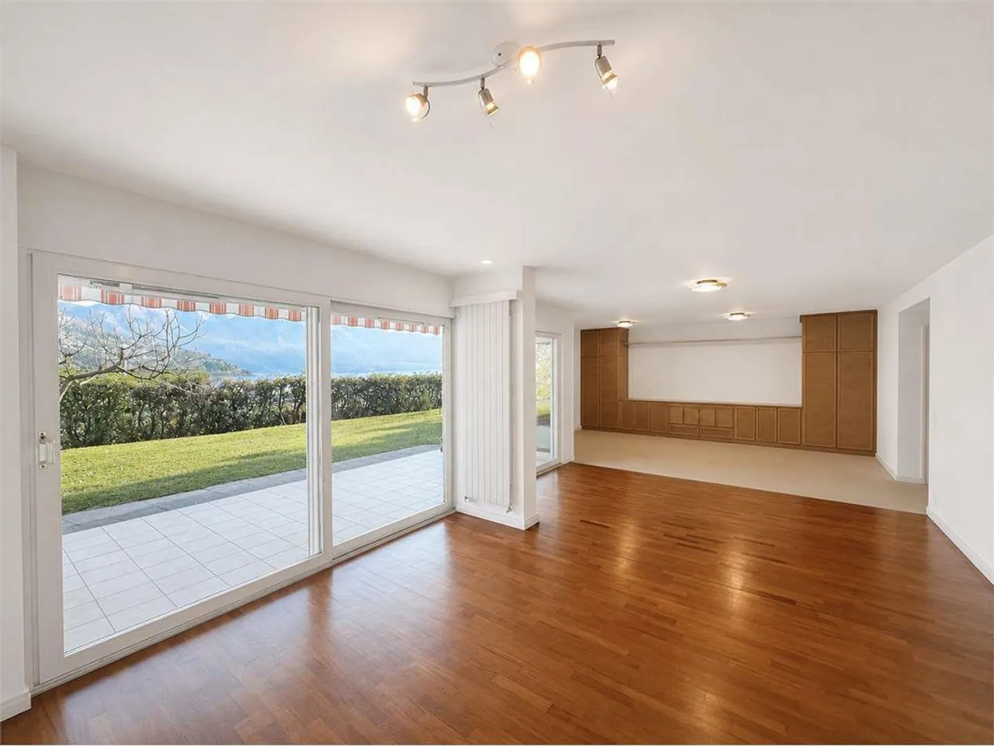 Réf. 2645 Résidence Élégante de 400 m² avec Vue sur le Lac à Lugano - Photo 7 sur 13
