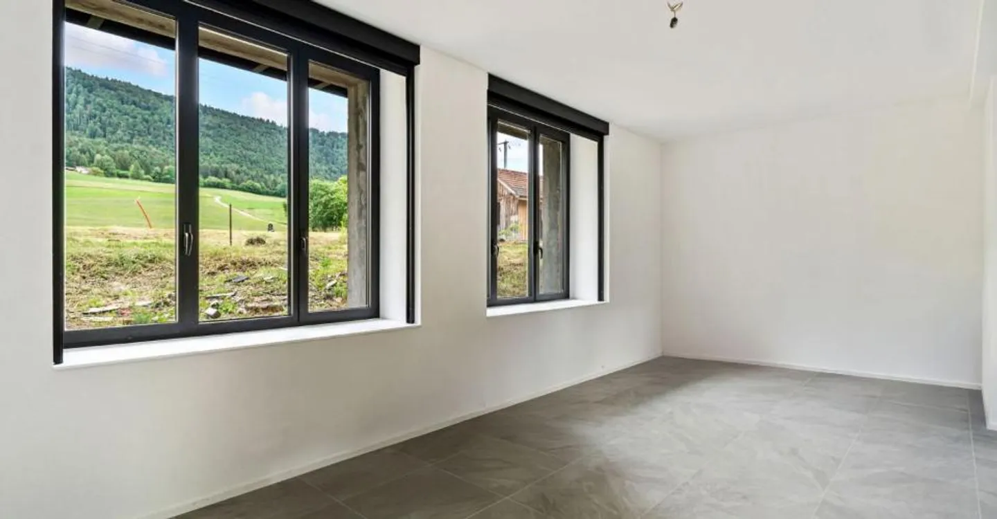 Courtelary, magnificent 4.5 room apartment on the ground floor - Photo 4 of 11