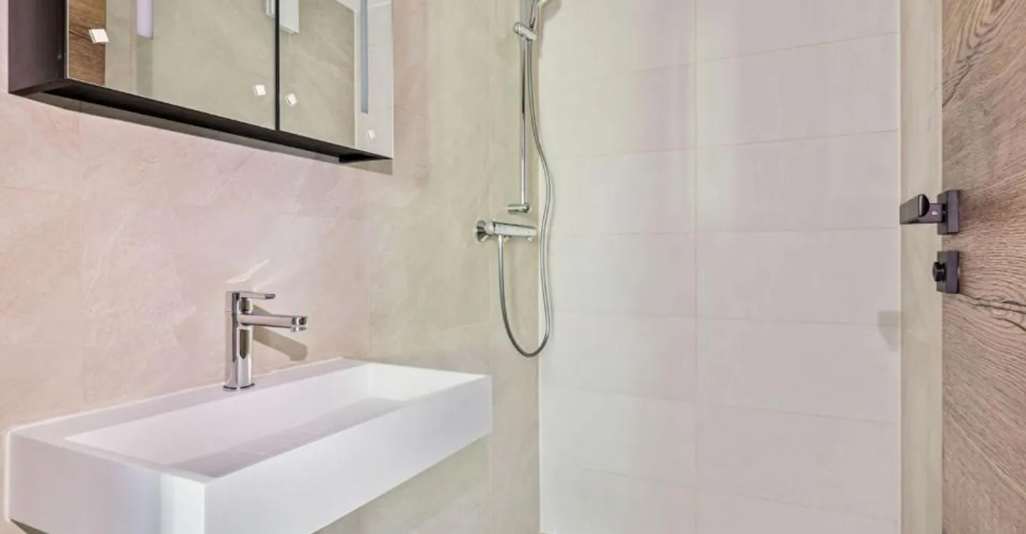 Courtelary, magnificent 4.5 room apartment on the ground floor - Photo 10 of 11