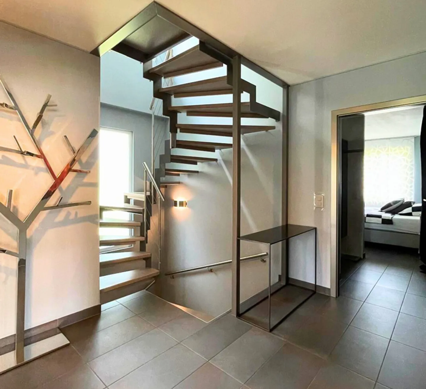 Single-family house with 6 rooms - Photo 8 of 11