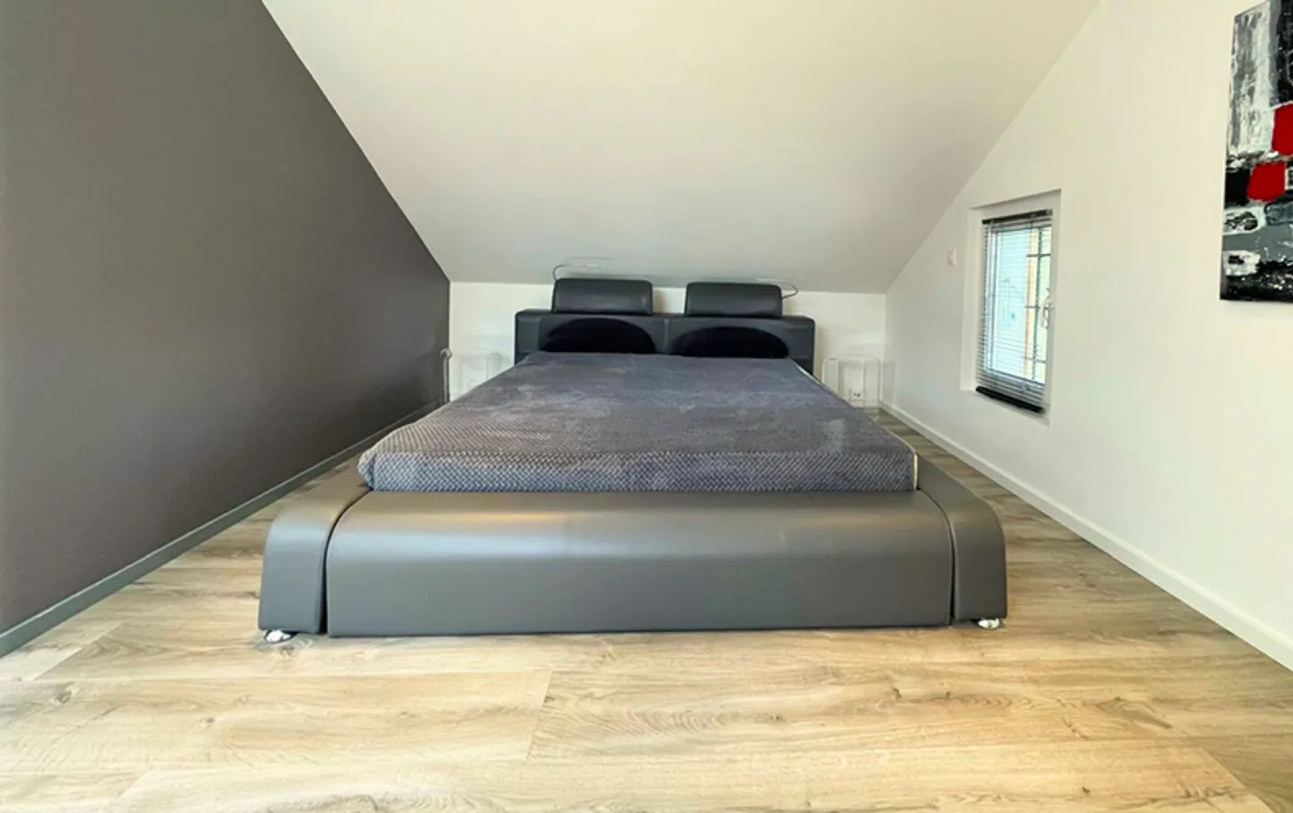 Single-family house with 6 rooms - Photo 9 of 11