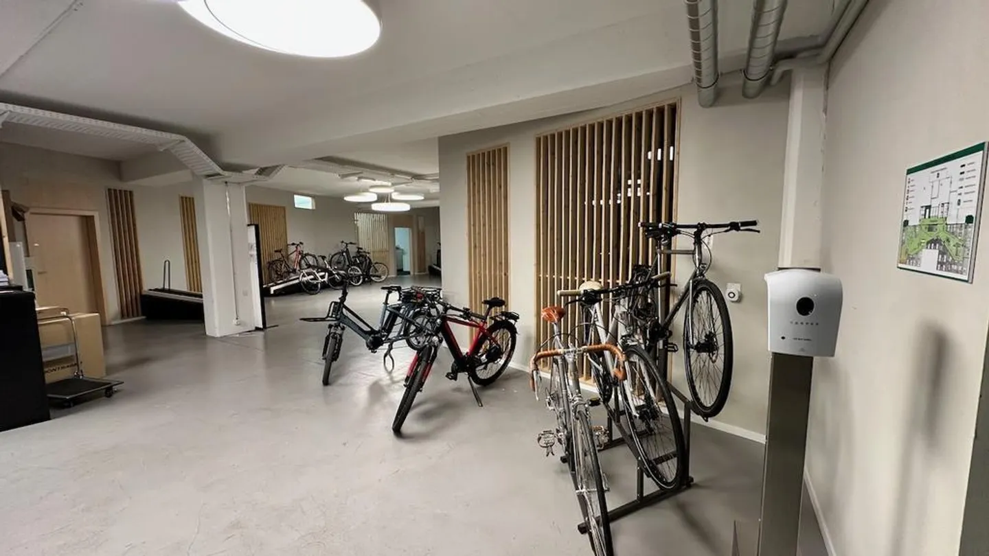 Spazio commerciale versatile in una posizione privilegiata! - Foto 6 di 6