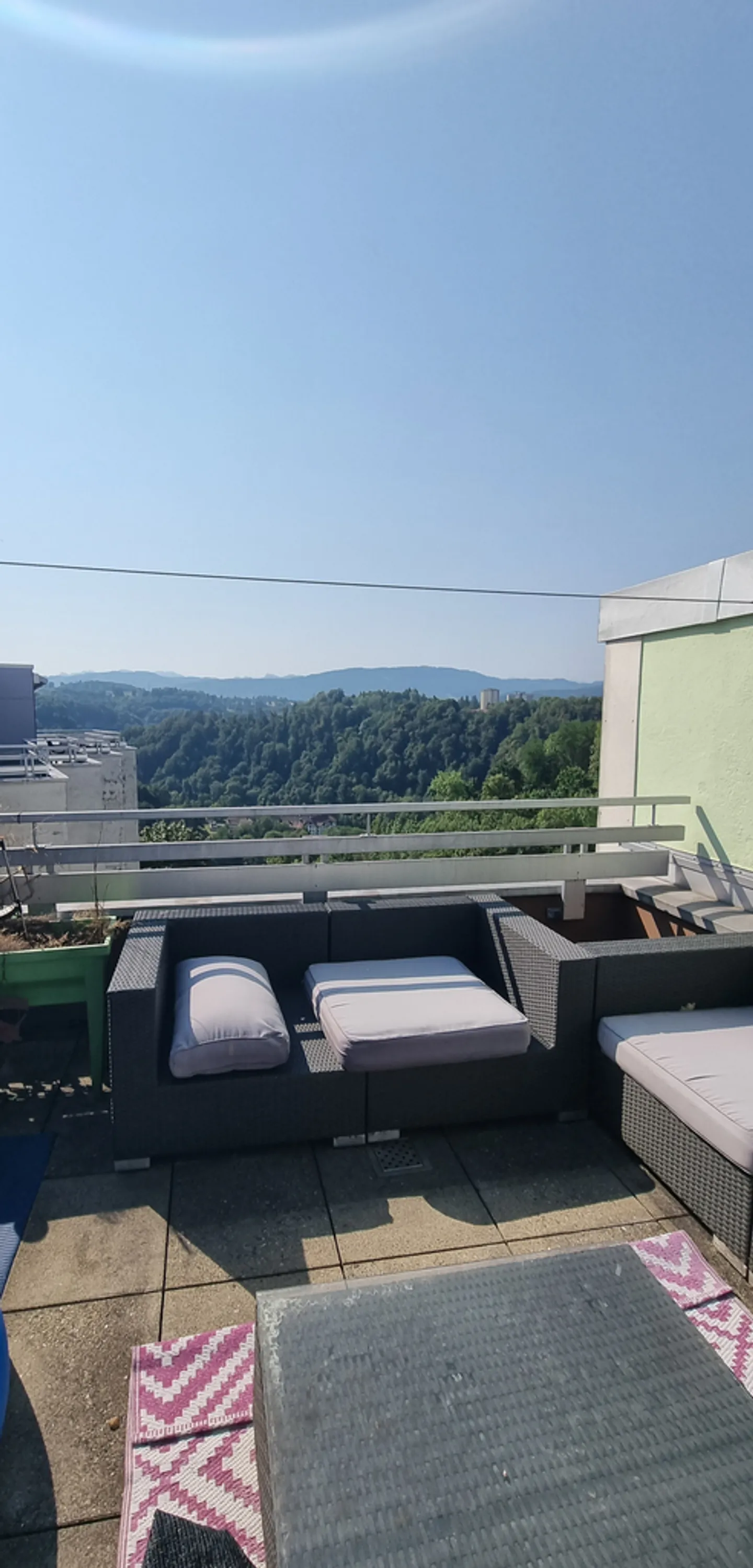 Very nice apartment available immediately - Photo 3 of 4