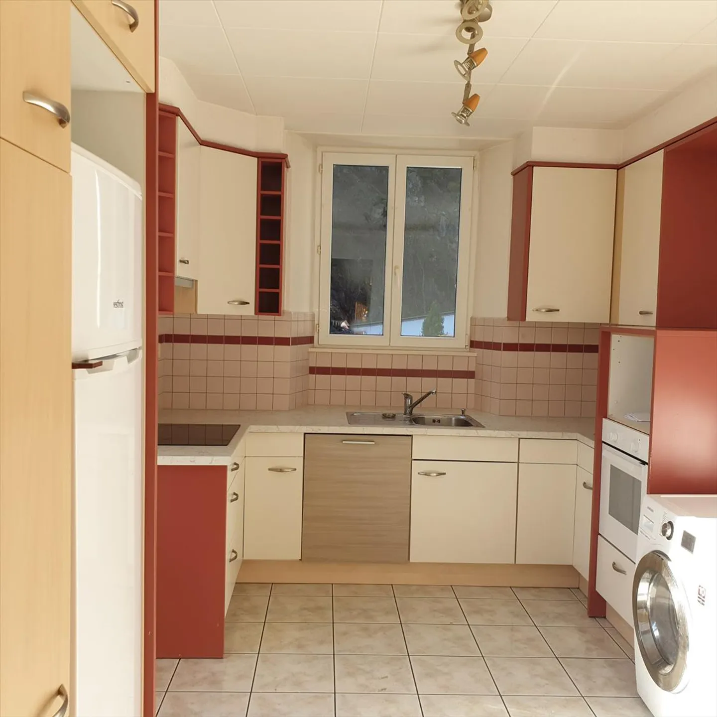 Wohngebäude 20 Zimmer - Foto 7 von 12