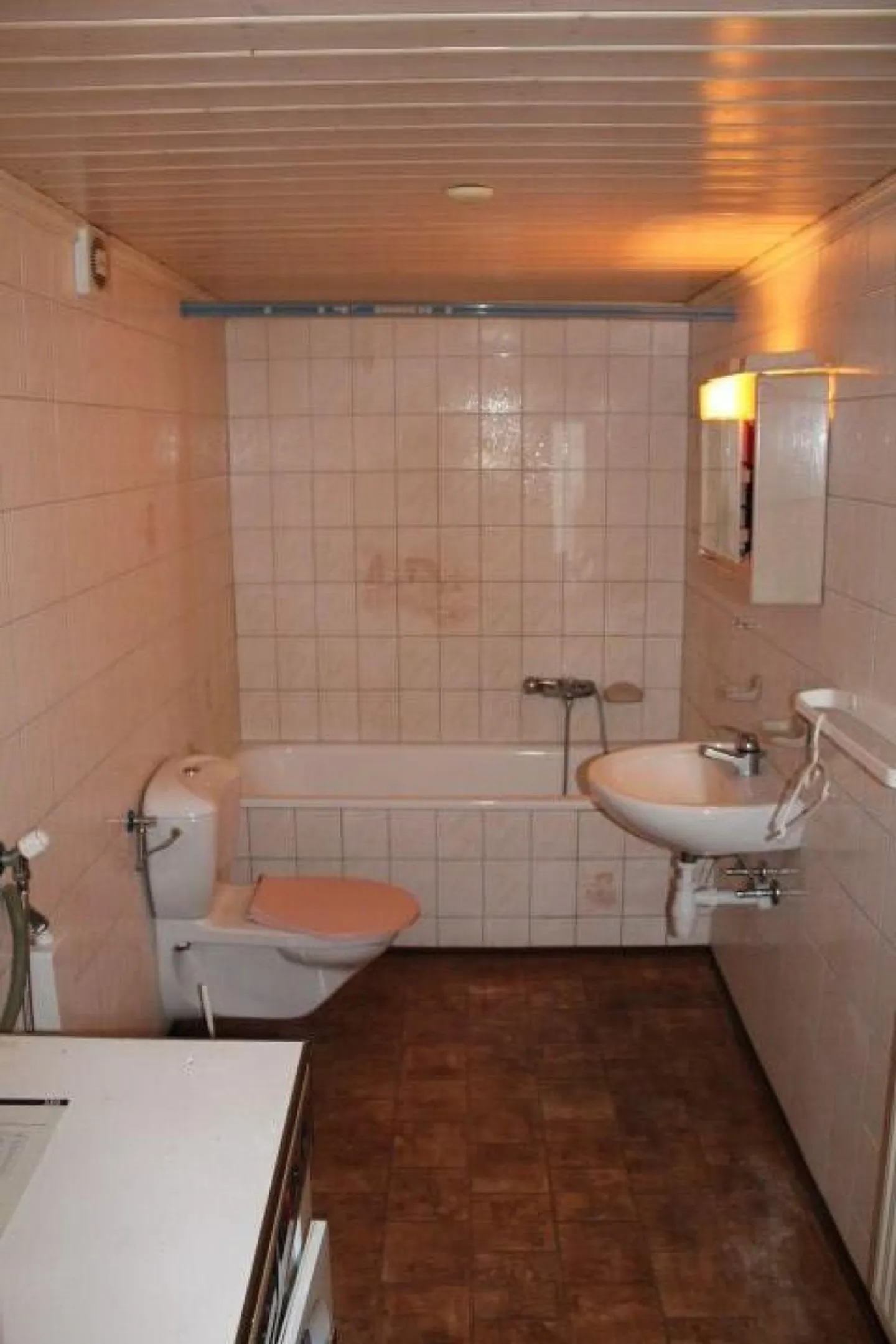 Apartment in the heart of a village - Photo 6 of 6