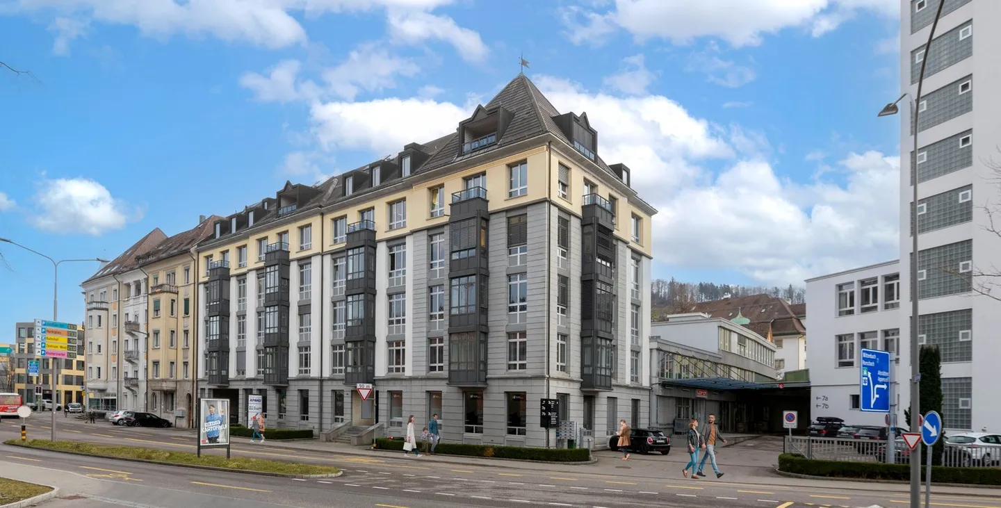 *** Superbe espace de bureau dans un emplacement central *** - Photo 1 sur 8