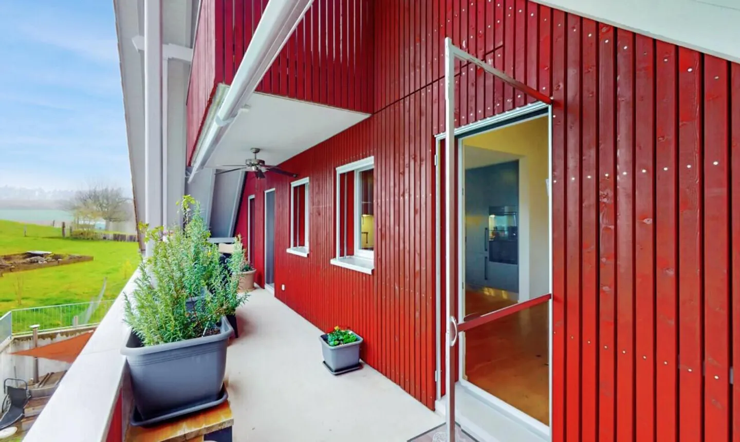 13 Minutes from Winterthur - 3 Garage Spaces and Workshop - Photo 3 of 13
