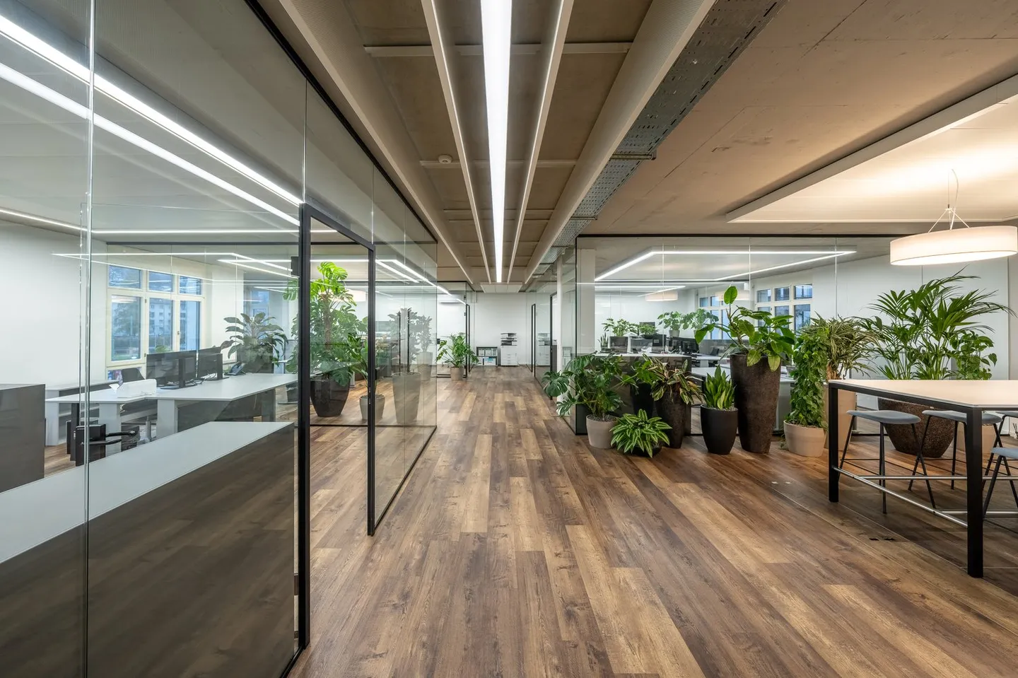 *** Superbe espace de bureau dans un emplacement central *** - Photo 3 sur 8