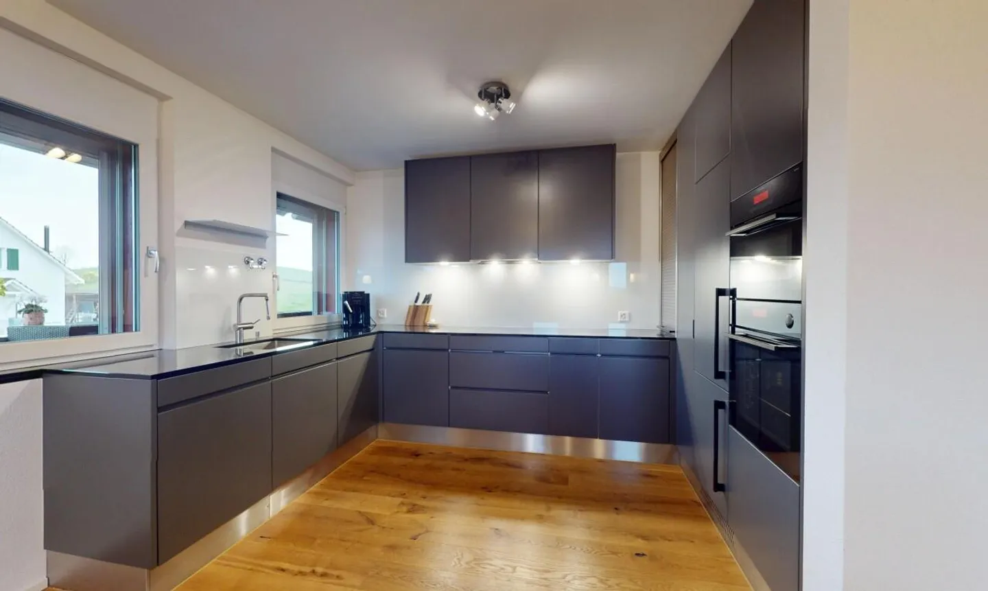 13 Minutes from Winterthur - 3 Garage Spaces and Workshop - Photo 4 of 13