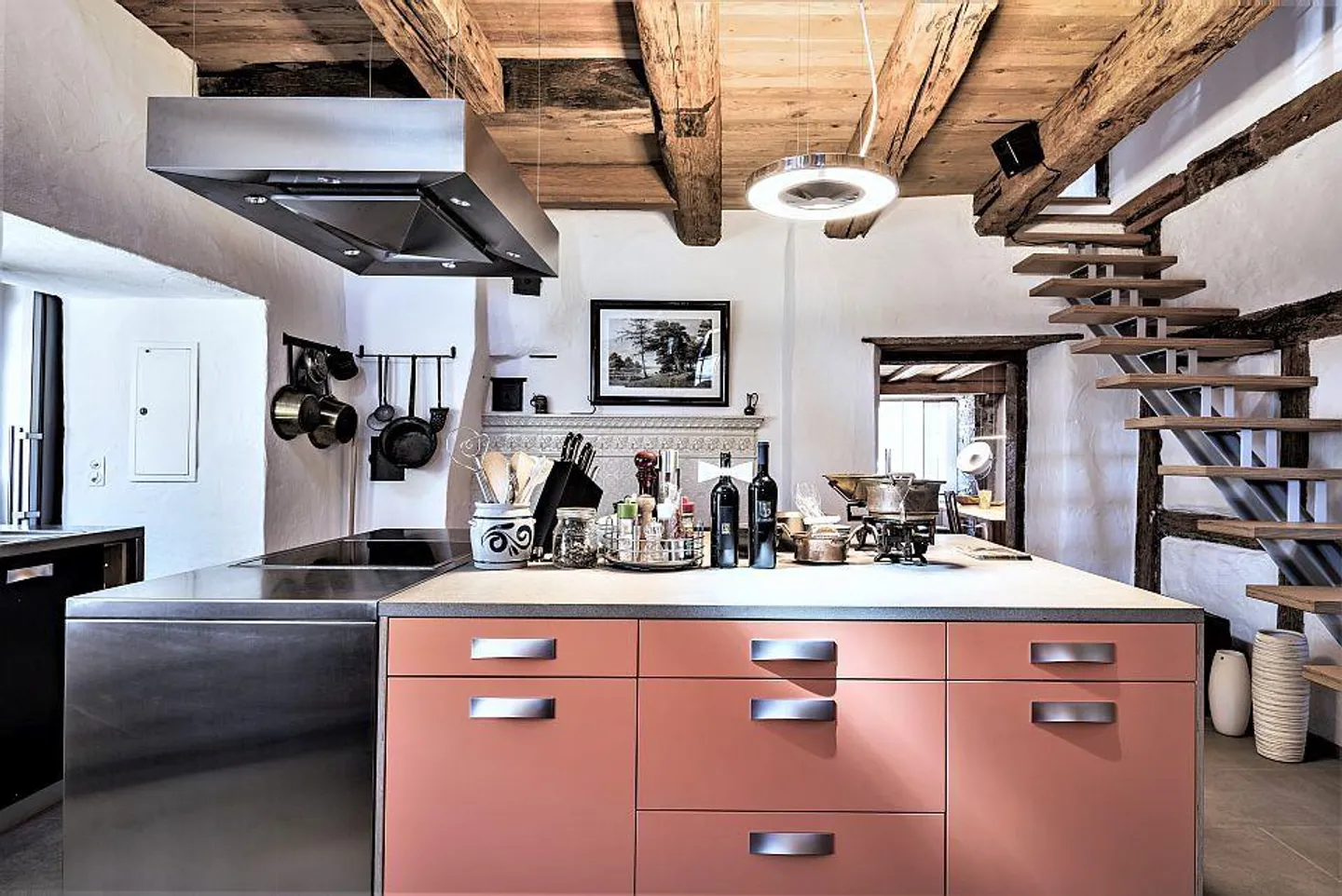 7.5 Room Double Family House - Photo 3 of 5