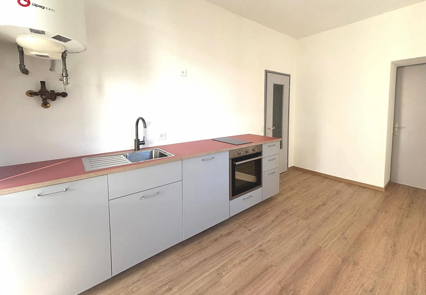 Spazioso ufficio in centro città - Foto 10 di 13