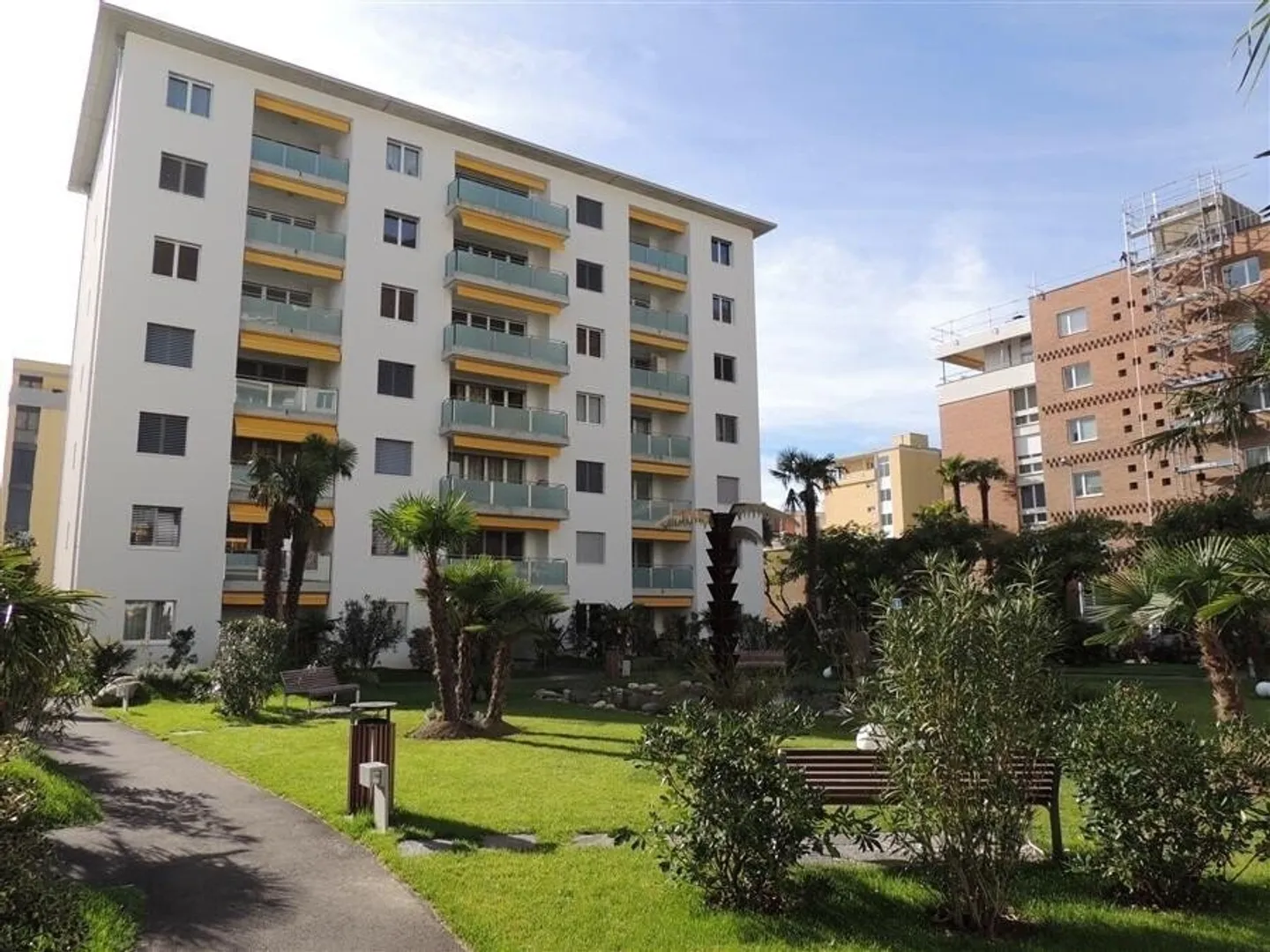 Spacious Apartment with Balconies - Photo 1 of 8