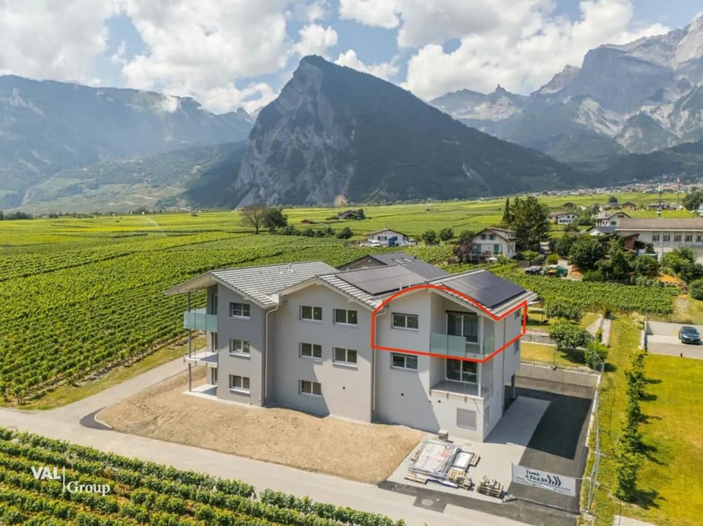Magnifico attico di 3,5 stanze nuovo con balcone - Foto 1 di 9