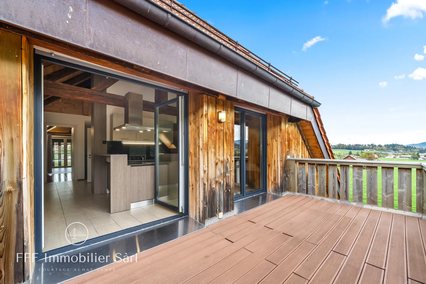 Charming Attic Apartment with Castle View - Photo 17 of 19