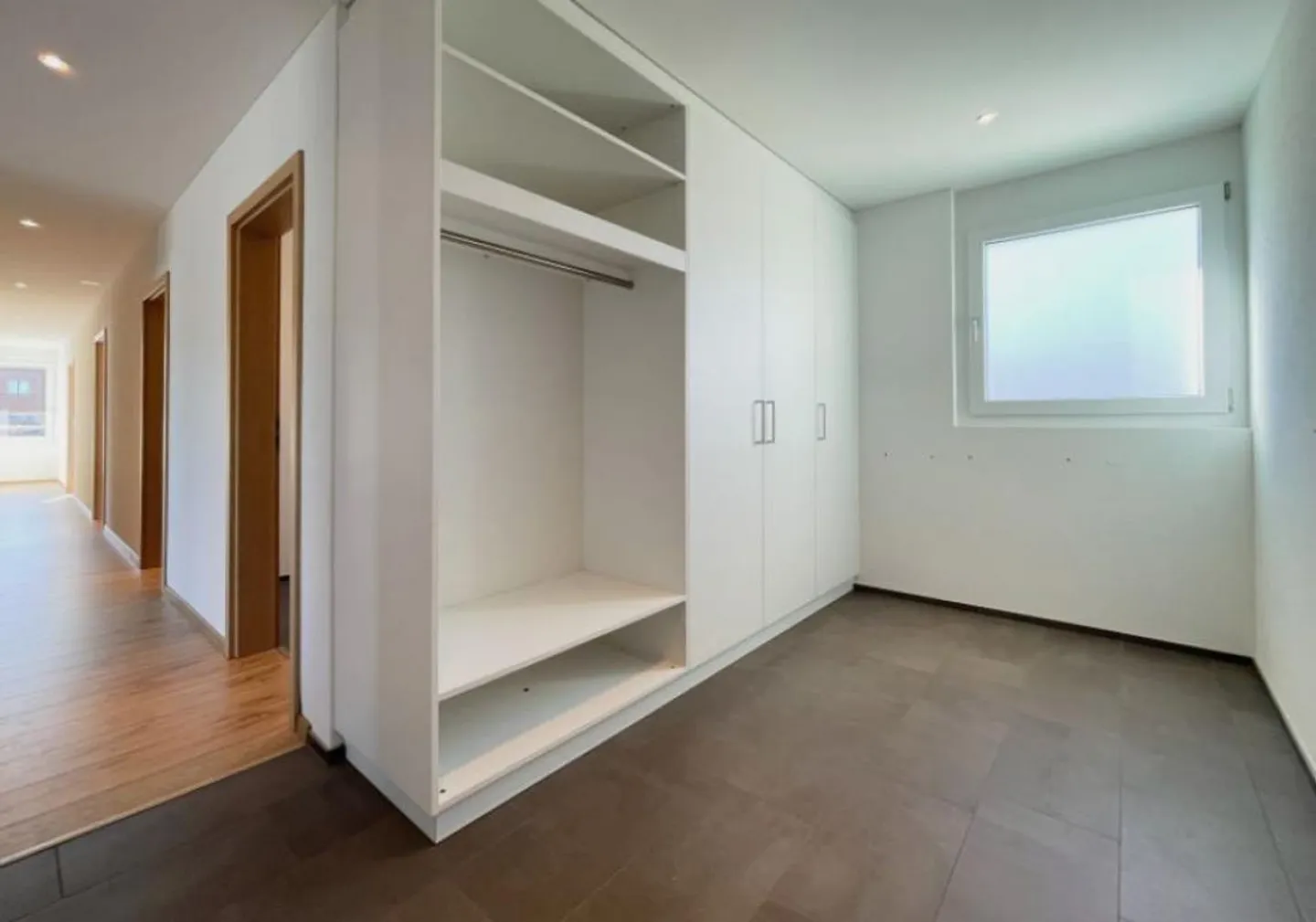 Appartamento attico con grande terrazza - Foto 2 di 12