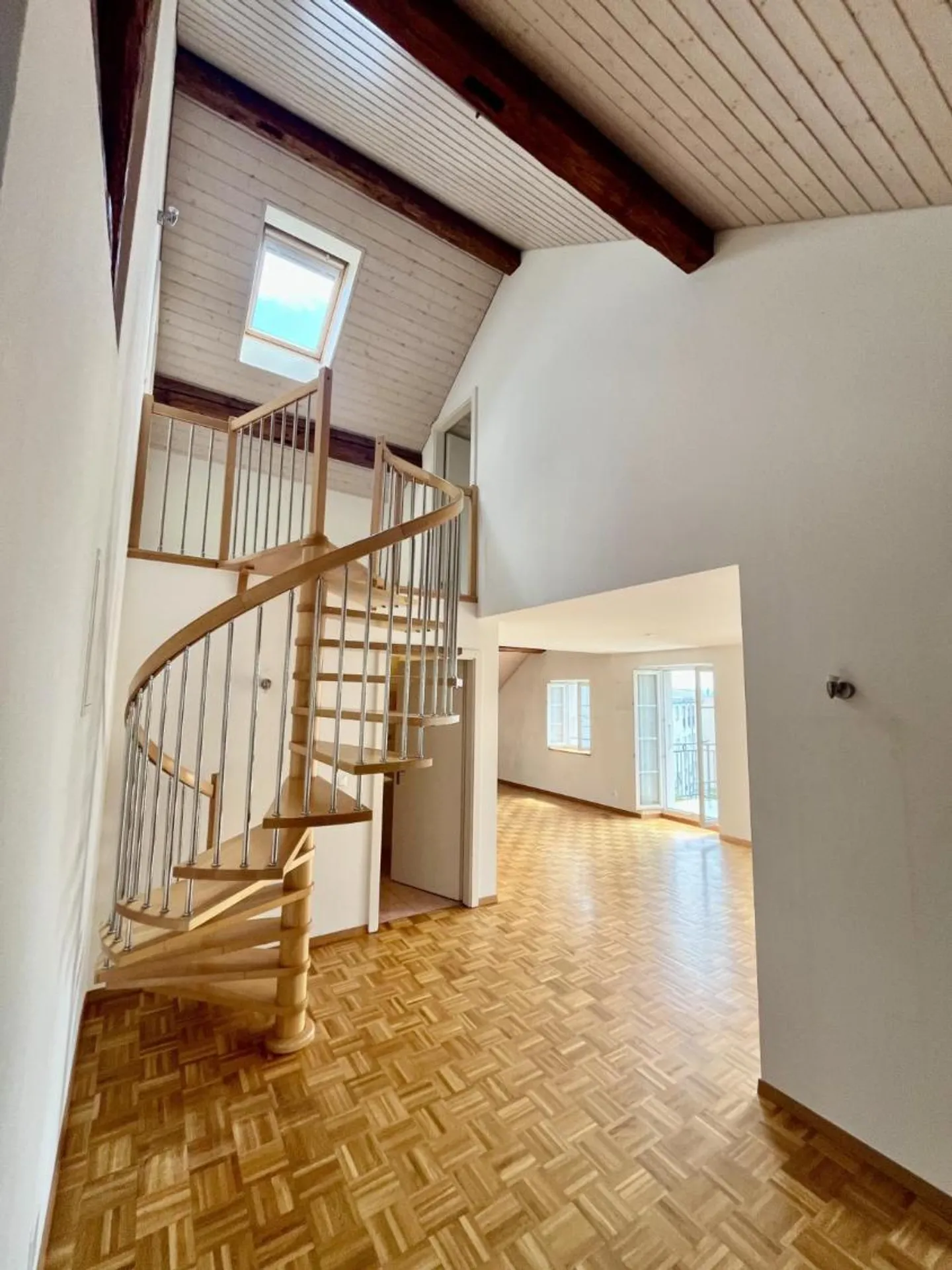 Charmant Appartement 4.5 pièces - Photo 1 sur 13