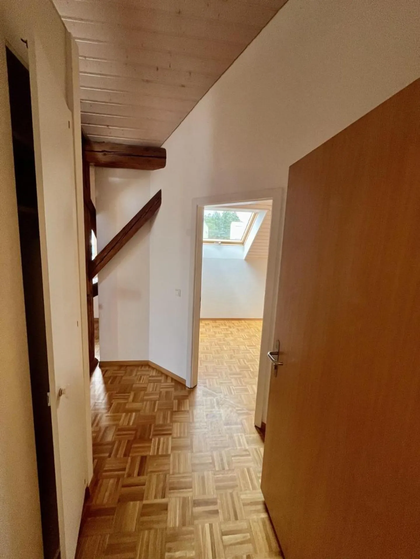 Charmant Appartement 4.5 pièces - Photo 2 sur 13