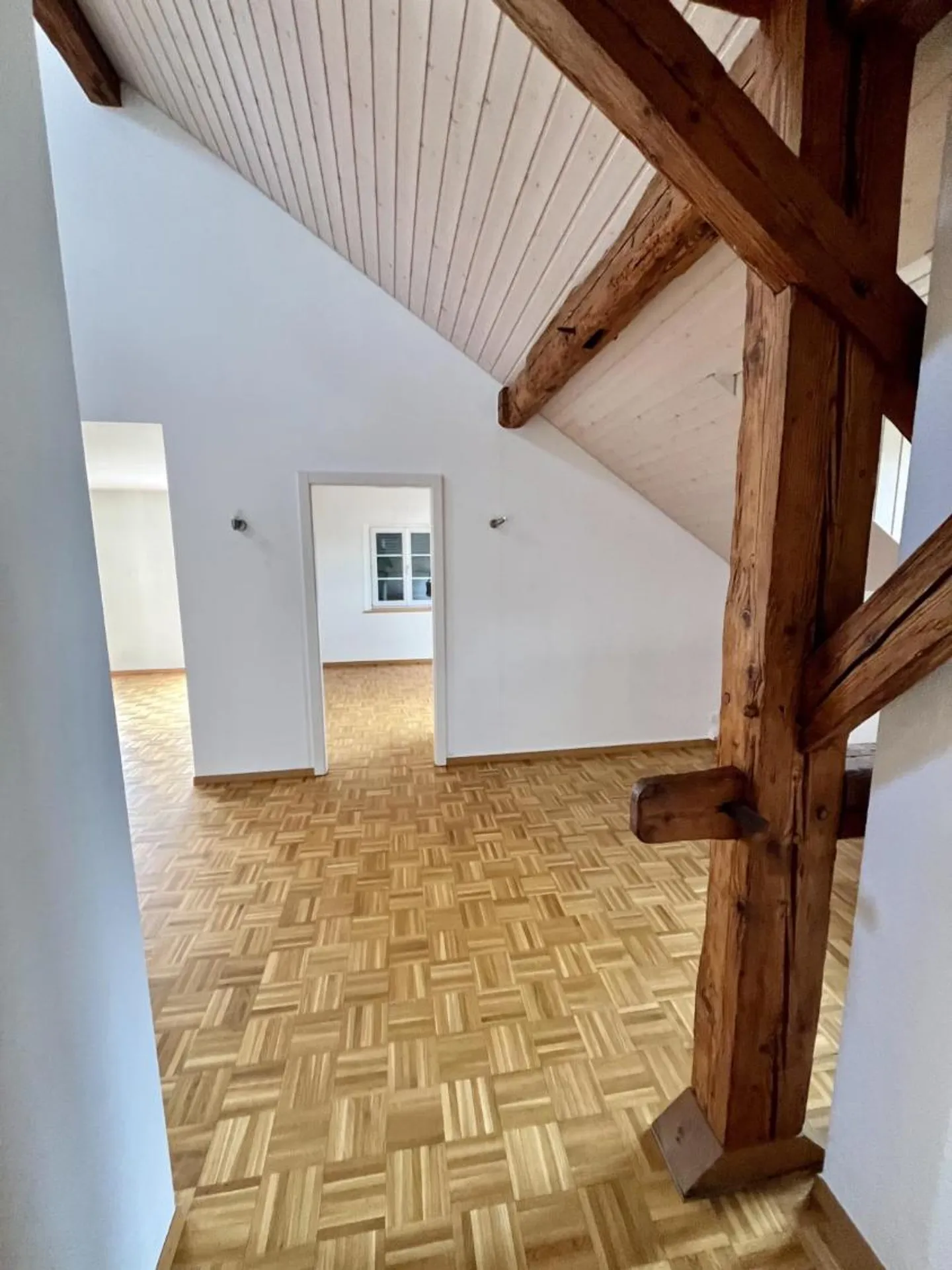 Charmant Appartement 4.5 pièces - Photo 3 sur 13