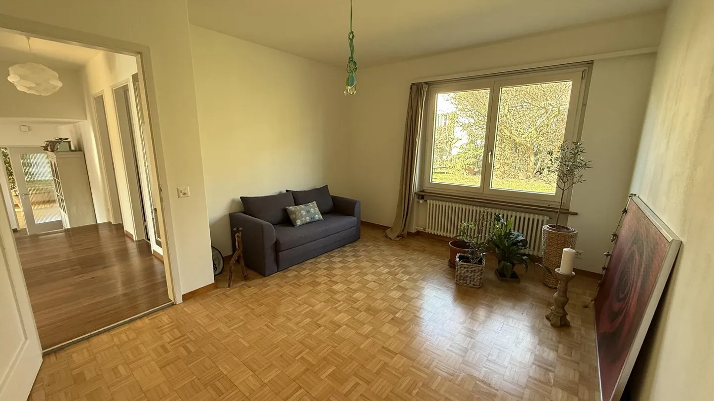 Incantevole Casa Familiare con Giardino - Foto 19 di 24