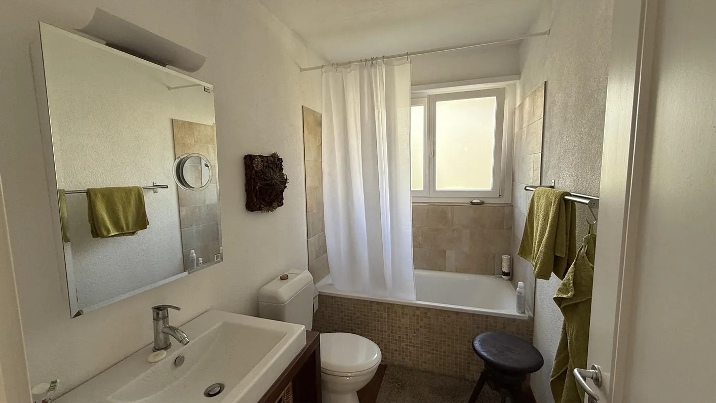 Incantevole Casa Familiare con Giardino - Foto 20 di 24