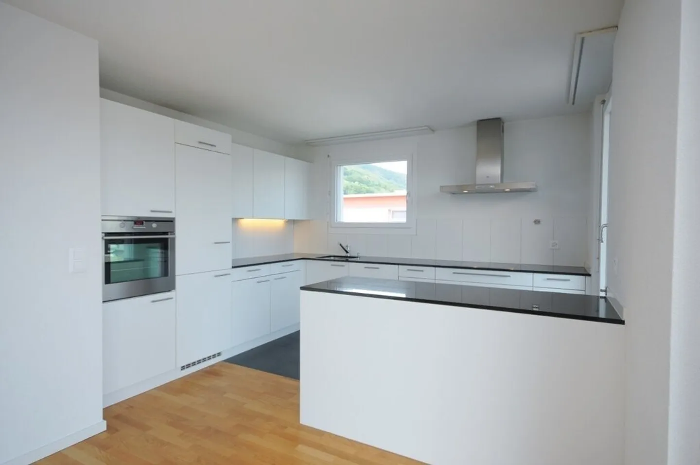 Terrace Apartment at First Glance - Photo 4 of 9
