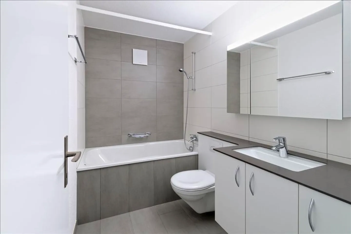 Here you feel at home - Rent without deposit! - Photo 8 of 10