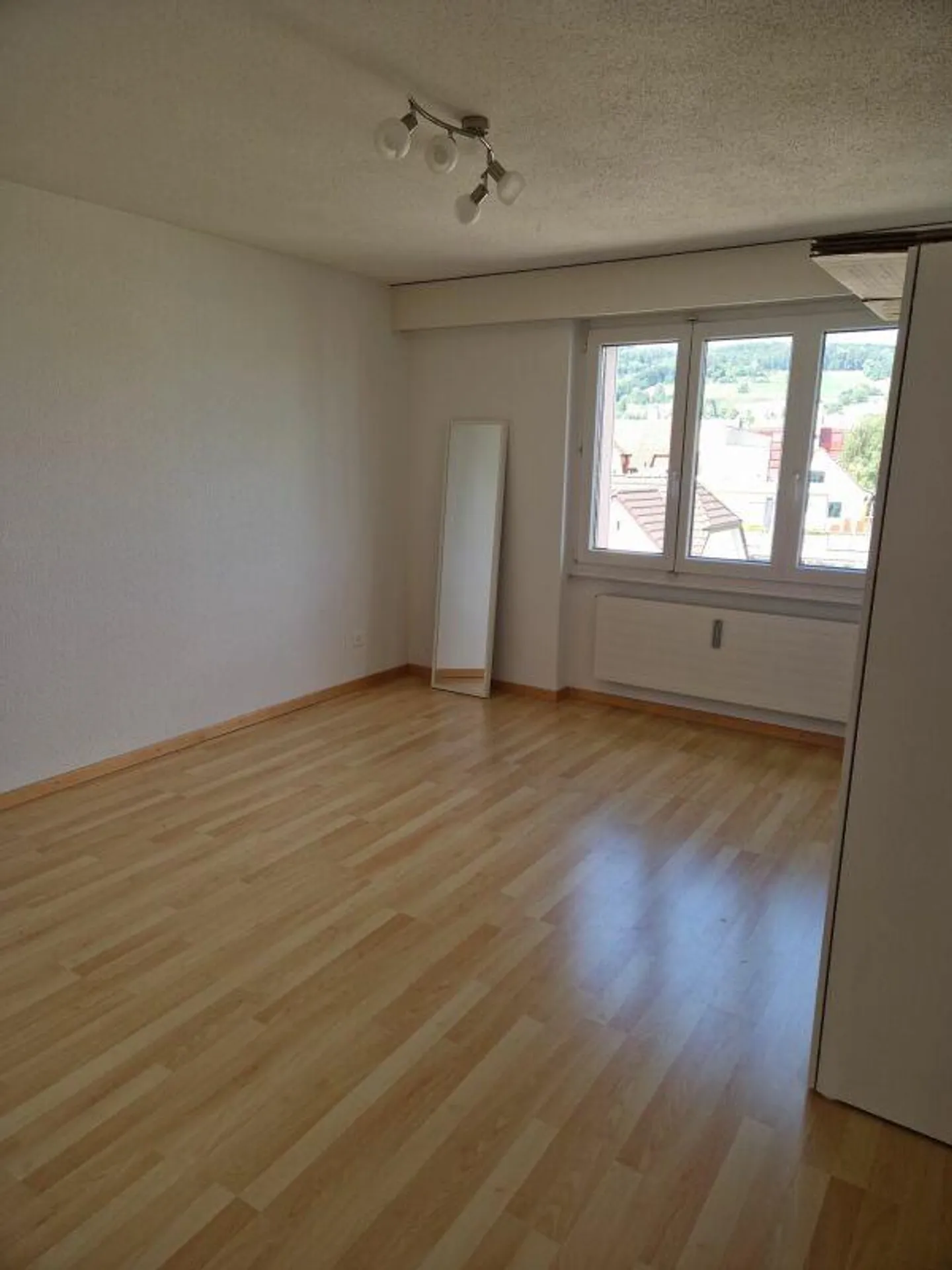 Family-friendly apartment for rent - Photo 6 of 9